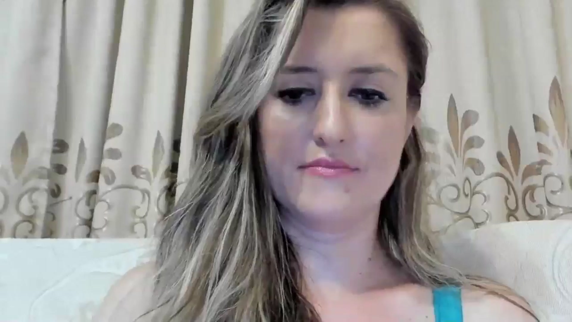 Gallery image thumbnail from BestDream's myfreecams stream on, 08/04/2024, 22:35 image 9 of 20
