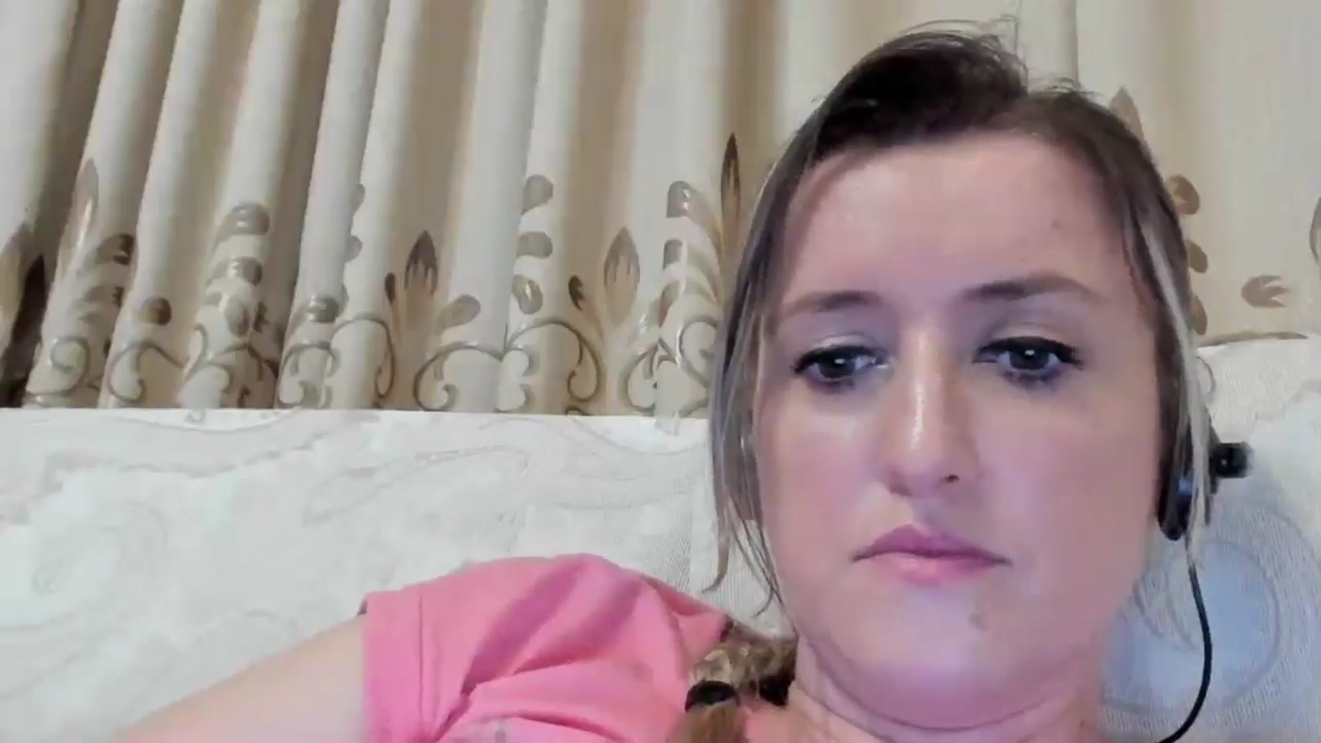 Gallery image thumbnail from BestDream's myfreecams stream on, 08/05/2024, 22:47 image 18 of 20