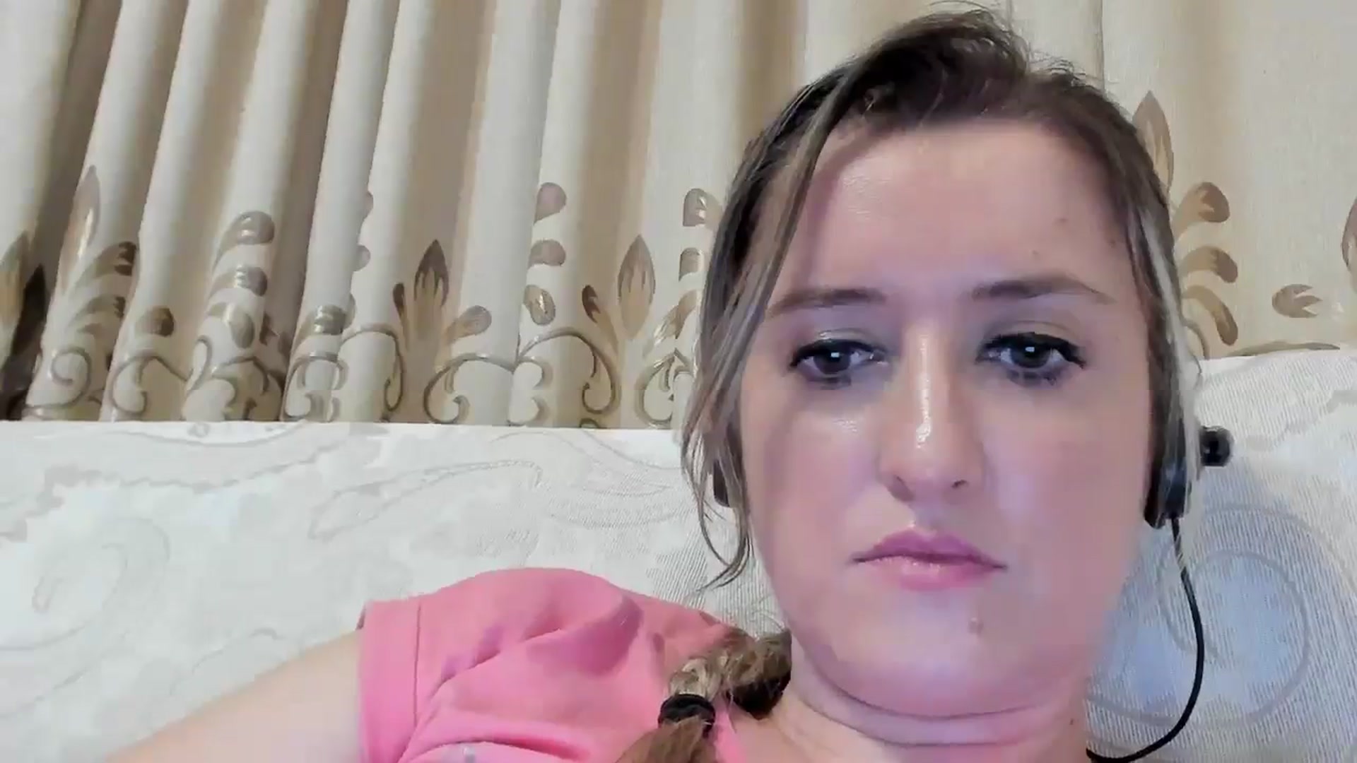 Gallery image thumbnail from BestDream's myfreecams stream on, 08/05/2024, 22:47 image 16 of 20