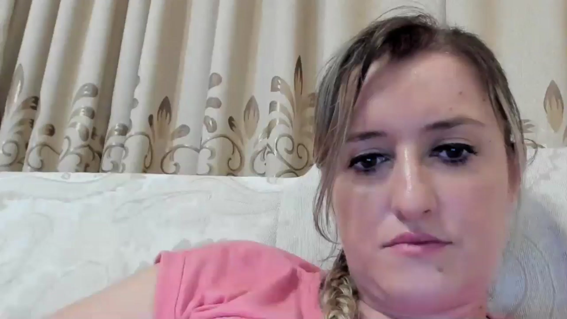 Gallery image thumbnail from BestDream's myfreecams stream on, 08/05/2024, 23:35 image 15 of 20