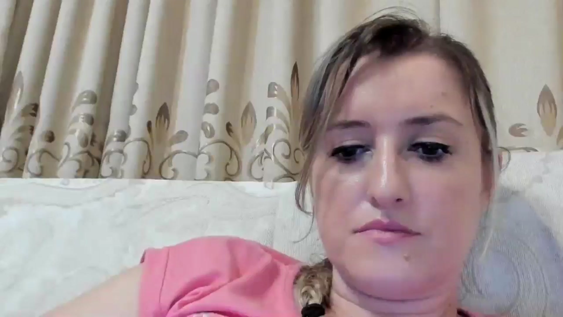 Gallery image thumbnail from BestDream's myfreecams stream on, 08/05/2024, 23:35 image 12 of 20