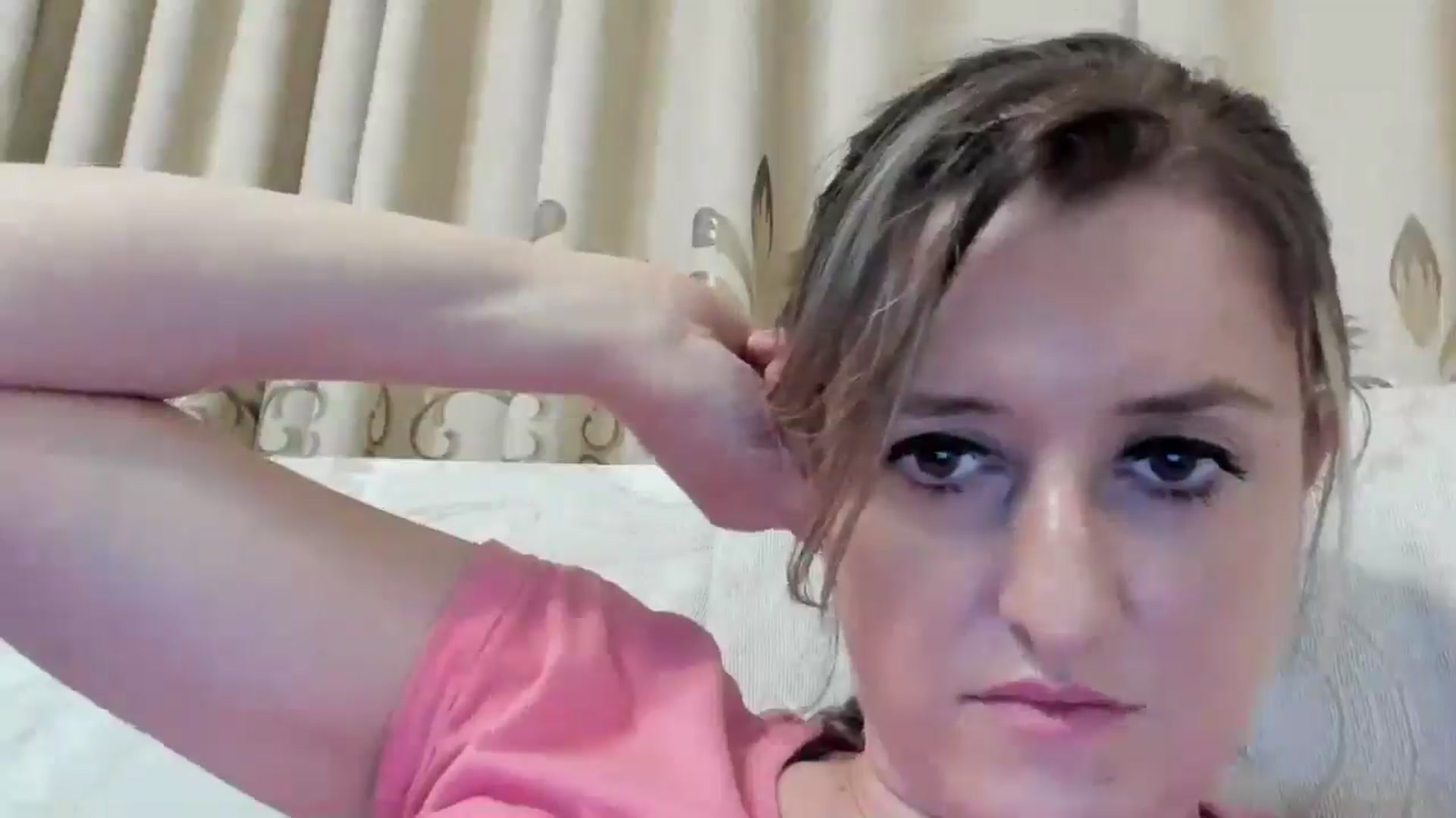 Gallery image thumbnail from BestDream's myfreecams stream on, 08/05/2024, 23:35 image 14 of 20