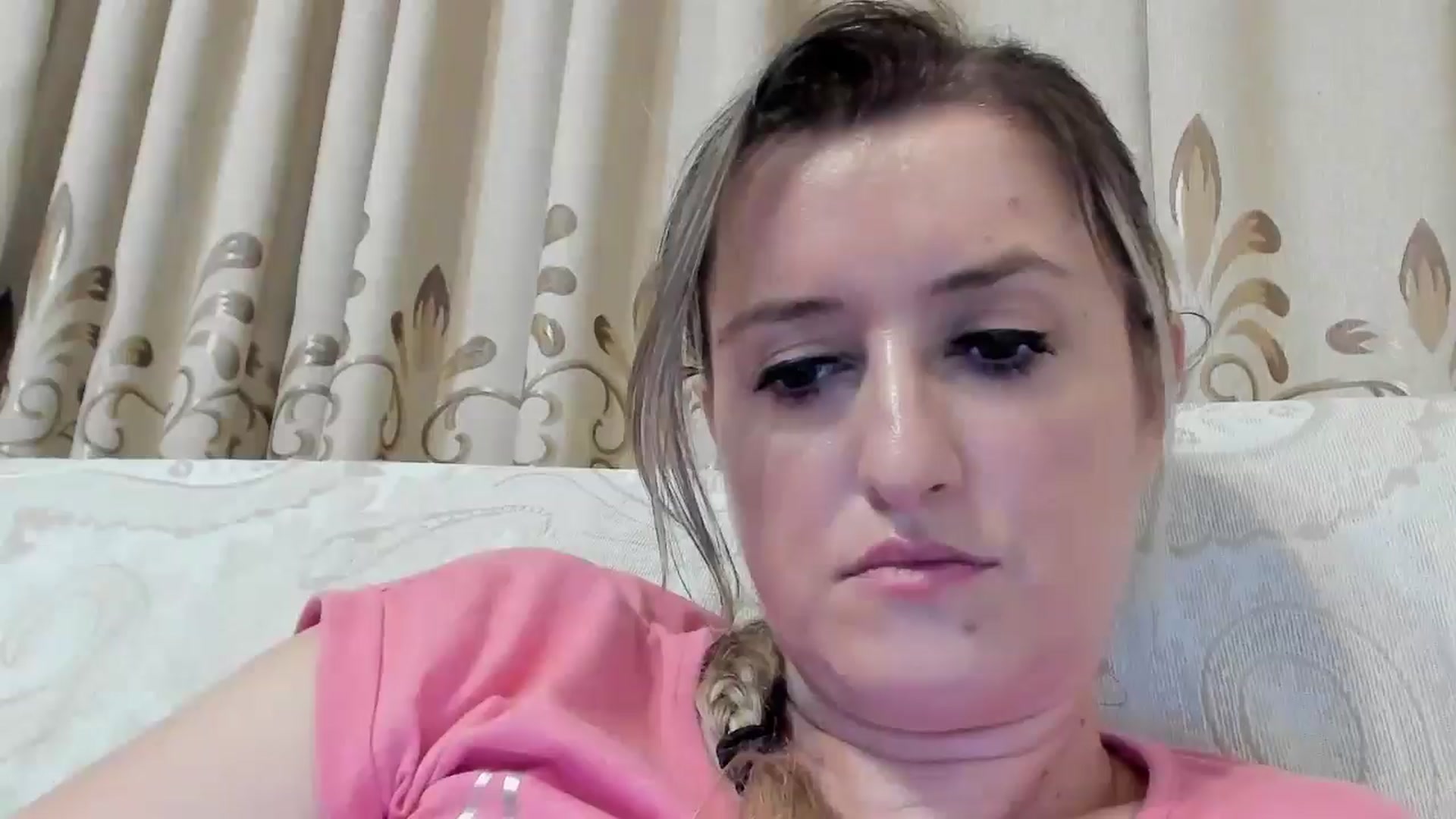 Gallery image thumbnail from BestDream's myfreecams stream on, 08/05/2024, 23:51 image 18 of 20