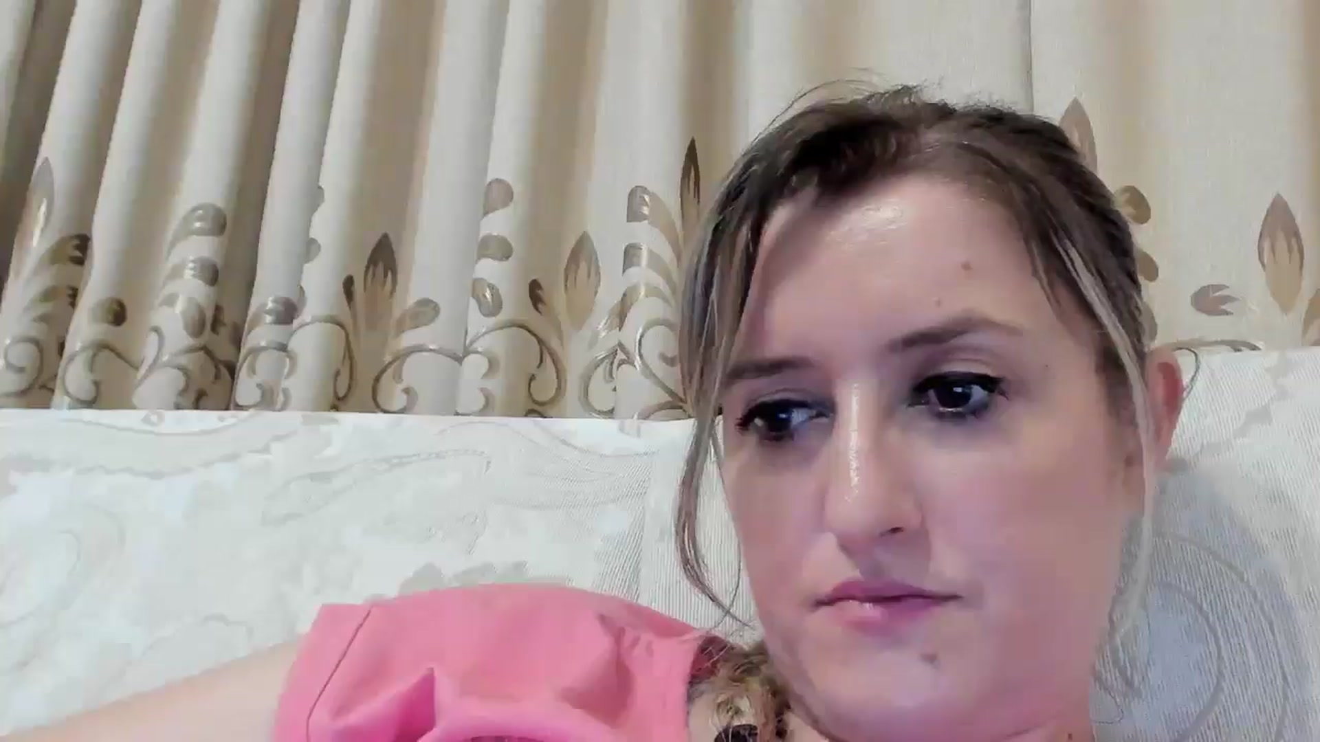 Gallery image thumbnail from BestDream's myfreecams stream on, 08/05/2024, 23:51 image 8 of 20