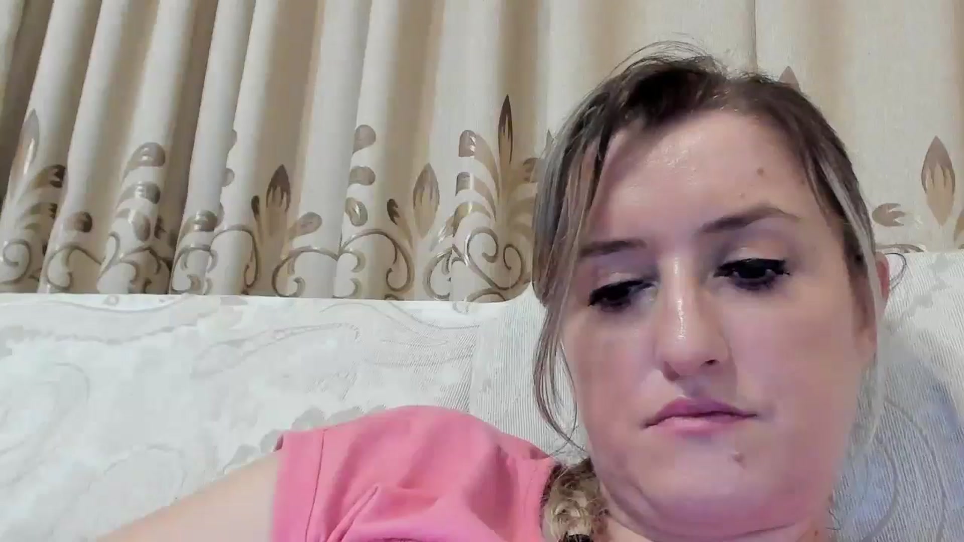 Gallery image thumbnail from BestDream's myfreecams stream on, 08/05/2024, 23:51 image 10 of 20
