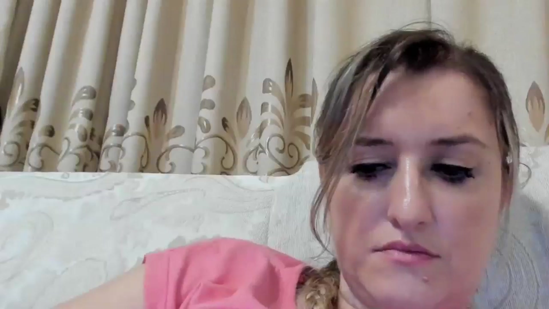 Gallery image thumbnail from BestDream's myfreecams stream on, 08/05/2024, 23:51 image 9 of 20