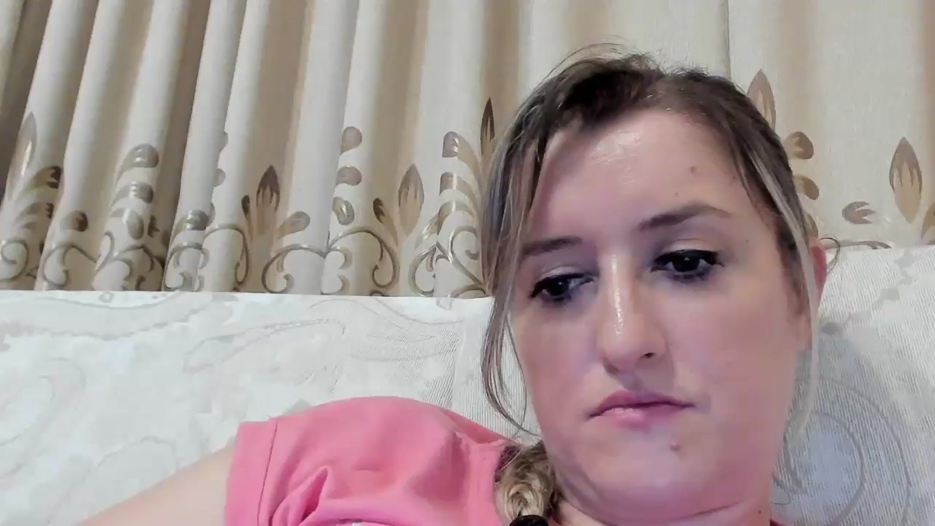 Gallery image thumbnail from BestDream's myfreecams stream on, 08/05/2024, 23:51 image 3 of 20