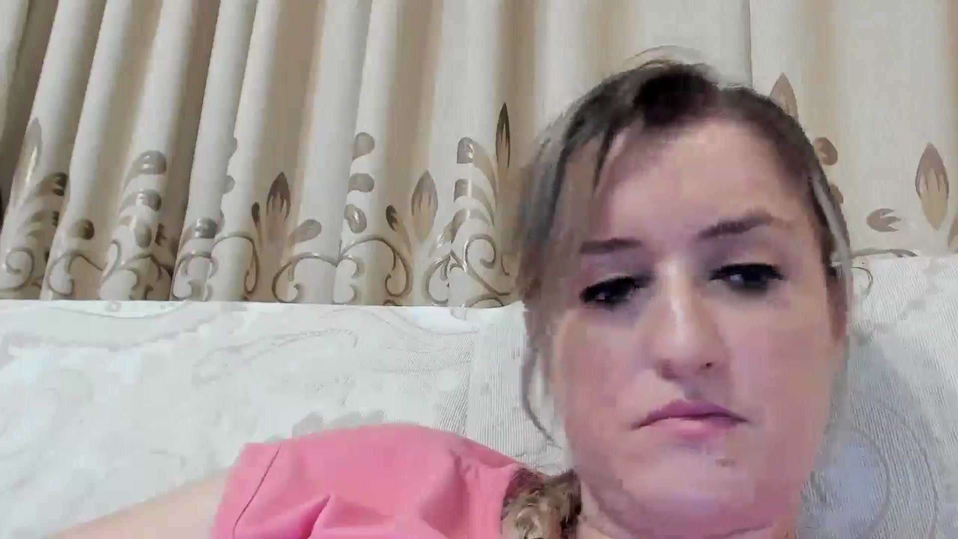 Gallery image thumbnail from BestDream's myfreecams stream on, 08/05/2024, 23:51 image 6 of 20