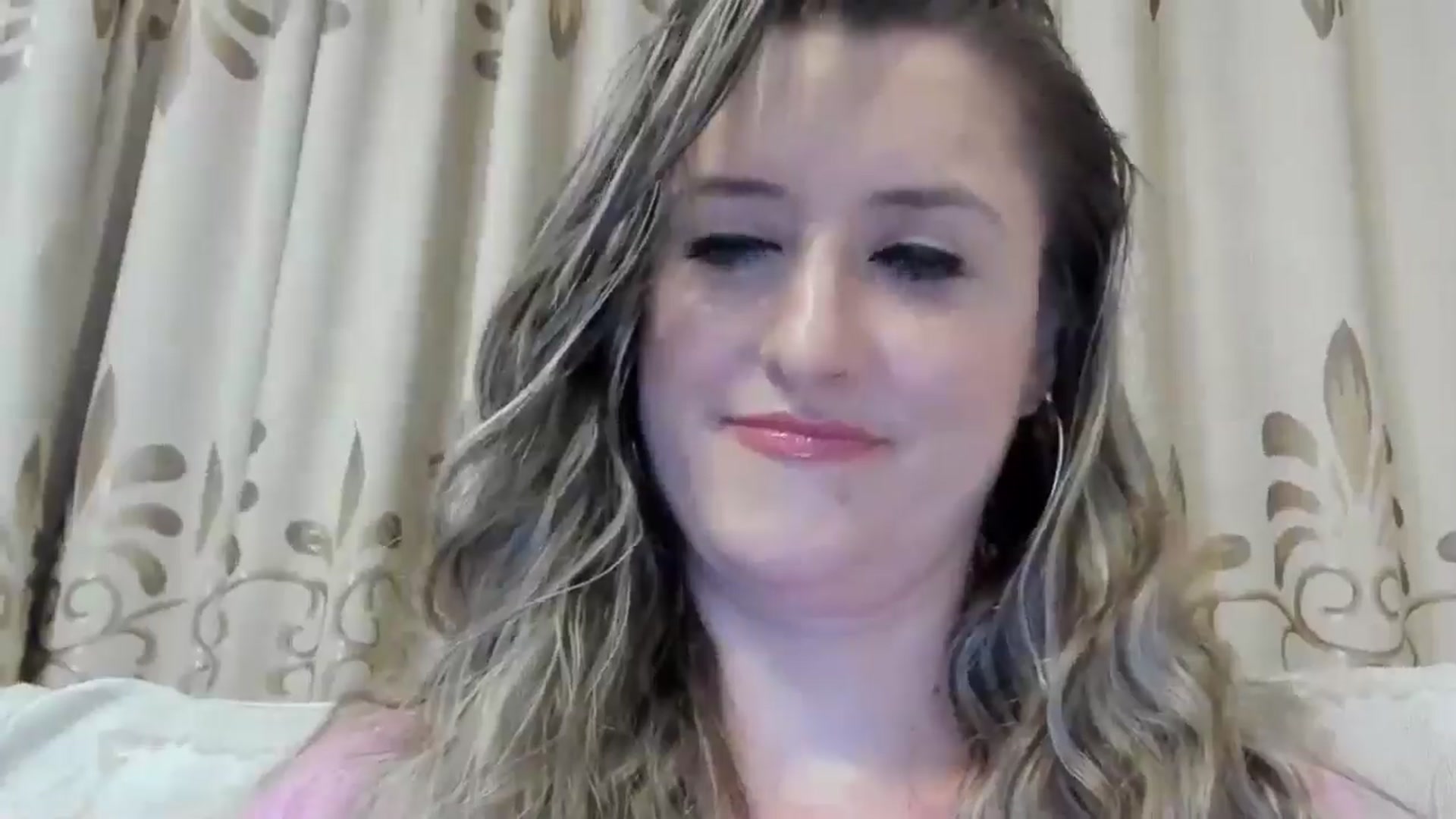 Gallery image thumbnail from BestDream's myfreecams stream on, 08/06/2024, 23:18 image 11 of 20