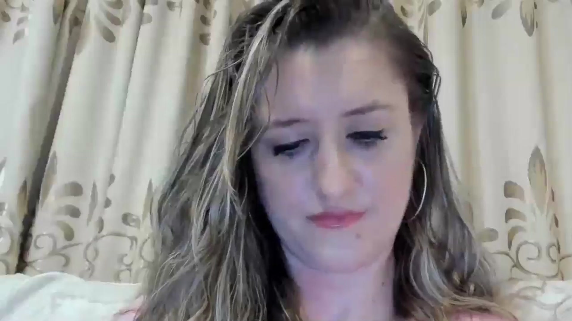 Gallery image thumbnail from BestDream's myfreecams stream on, 08/06/2024, 23:18 image 13 of 20
