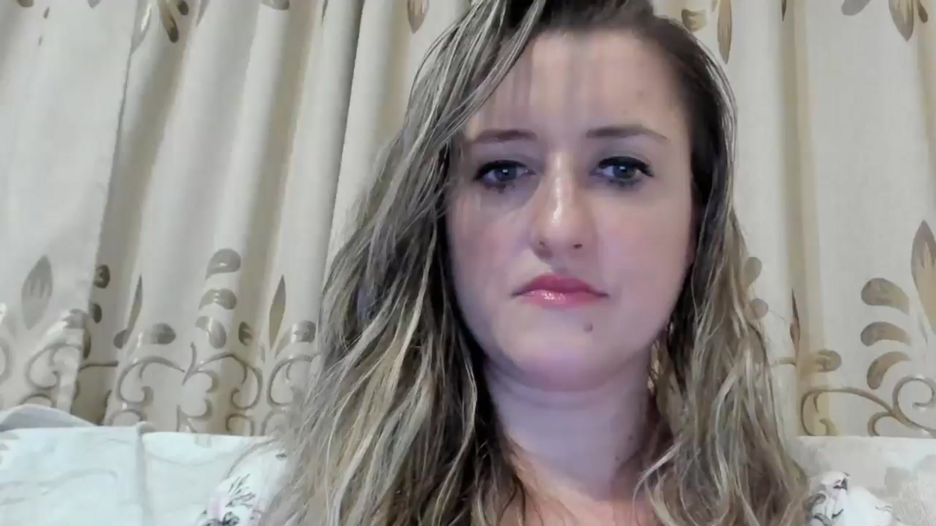 Gallery image thumbnail from BestDream's myfreecams stream on, 08/07/2024, 22:33 image 17 of 20