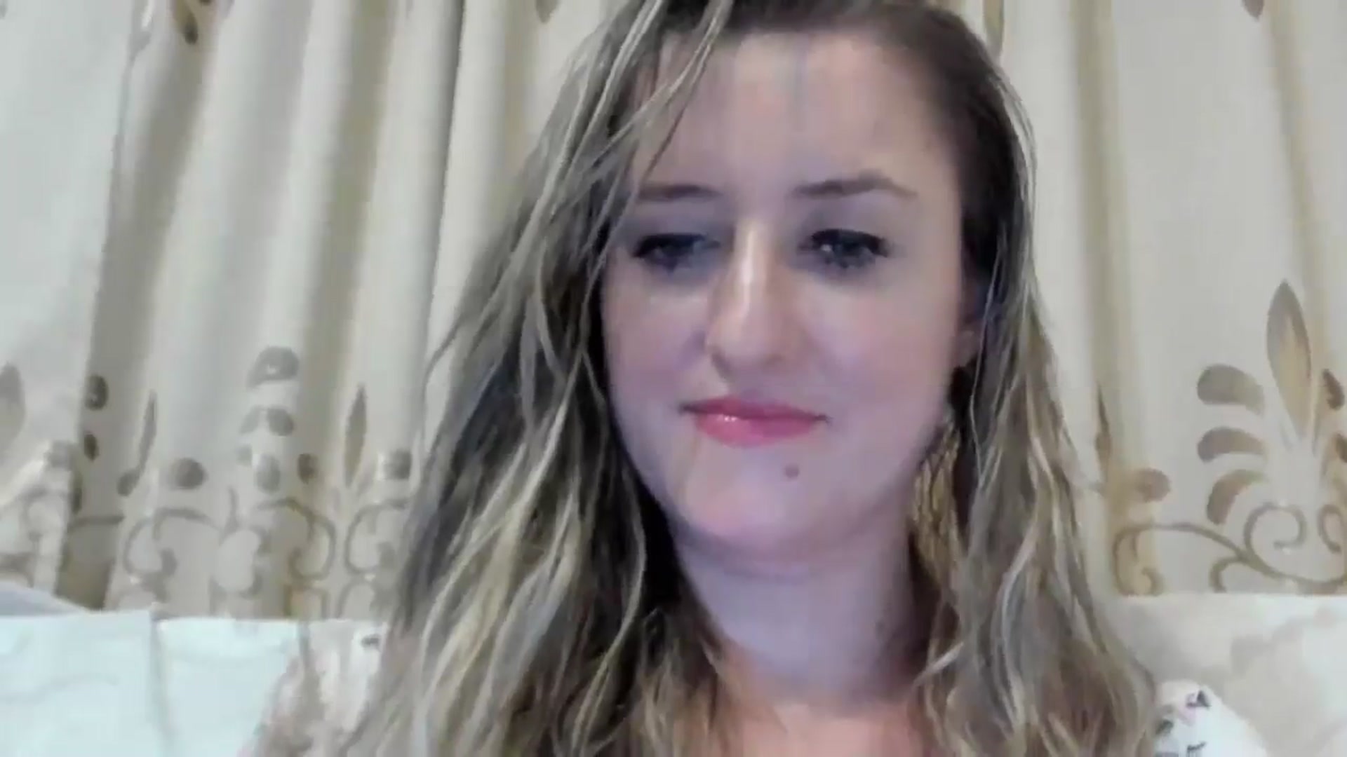 Gallery image thumbnail from BestDream's myfreecams stream on, 08/07/2024, 22:33 image 11 of 20
