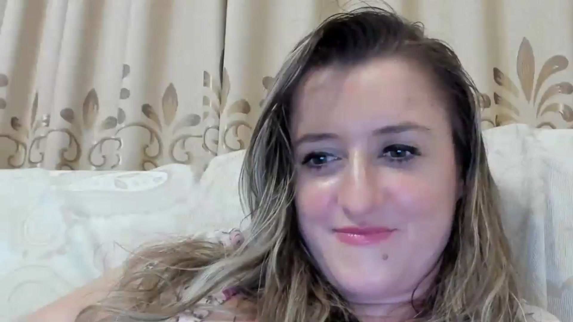 Gallery image thumbnail from BestDream's myfreecams stream on, 08/08/2024, 24:01 image 5 of 20
