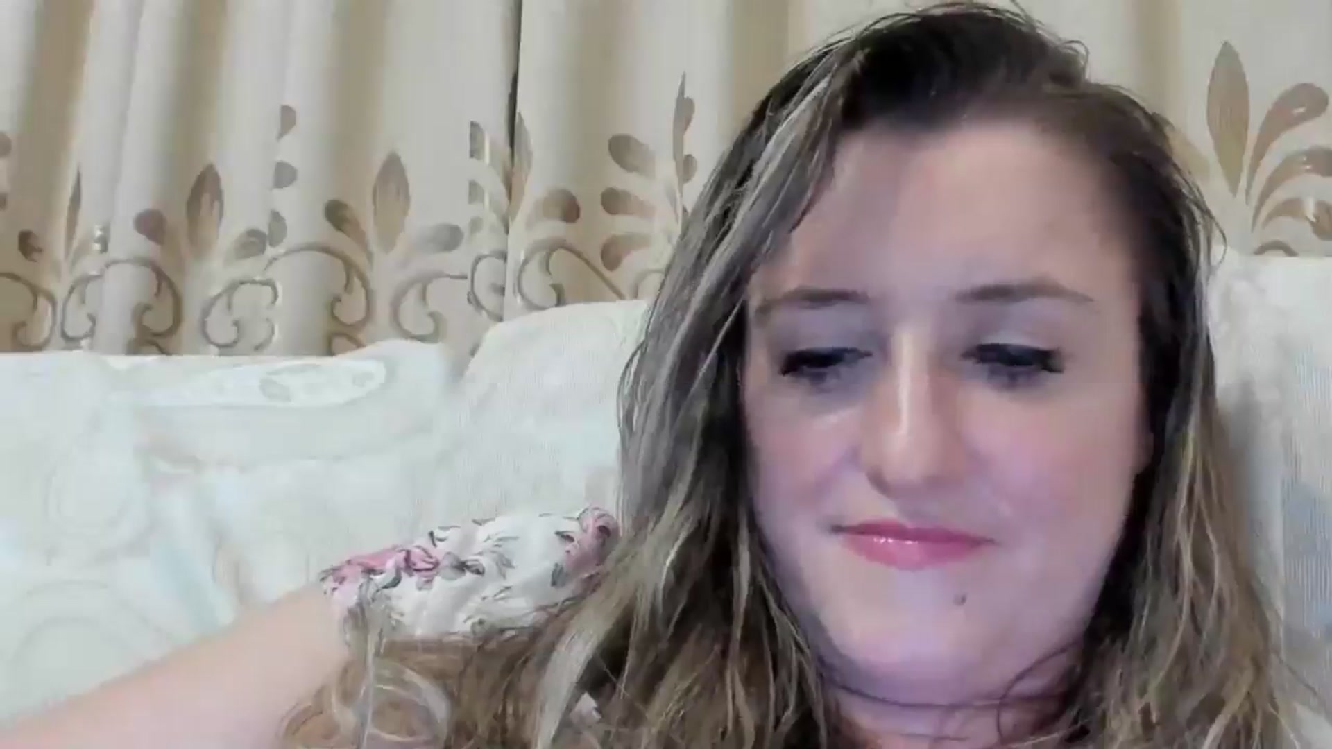Gallery image thumbnail from BestDream's myfreecams stream on, 08/08/2024, 24:01 image 14 of 20