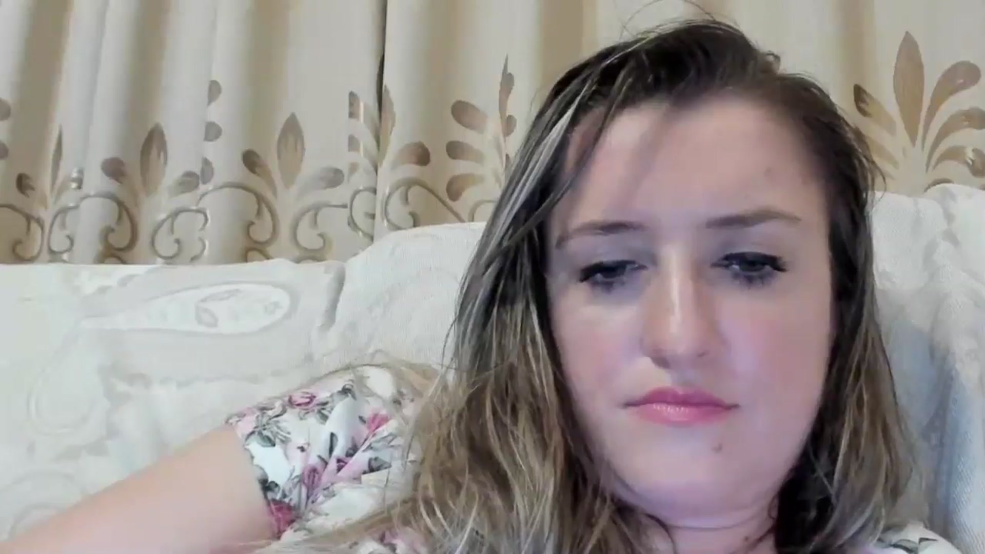 Gallery image thumbnail from BestDream's myfreecams stream on, 08/08/2024, 01:03 image 4 of 20