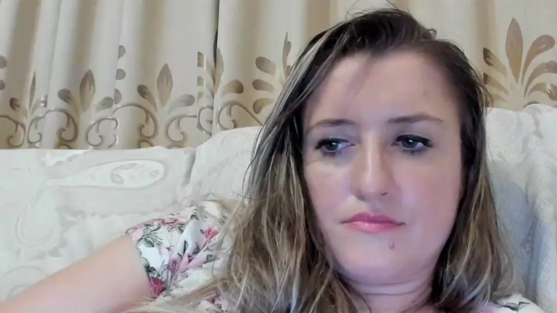 Gallery image thumbnail from BestDream's myfreecams stream on, 08/08/2024, 01:03 image 1 of 20