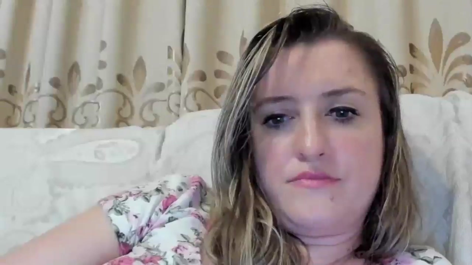 Gallery image thumbnail from BestDream's myfreecams stream on, 08/08/2024, 01:03 image 14 of 20
