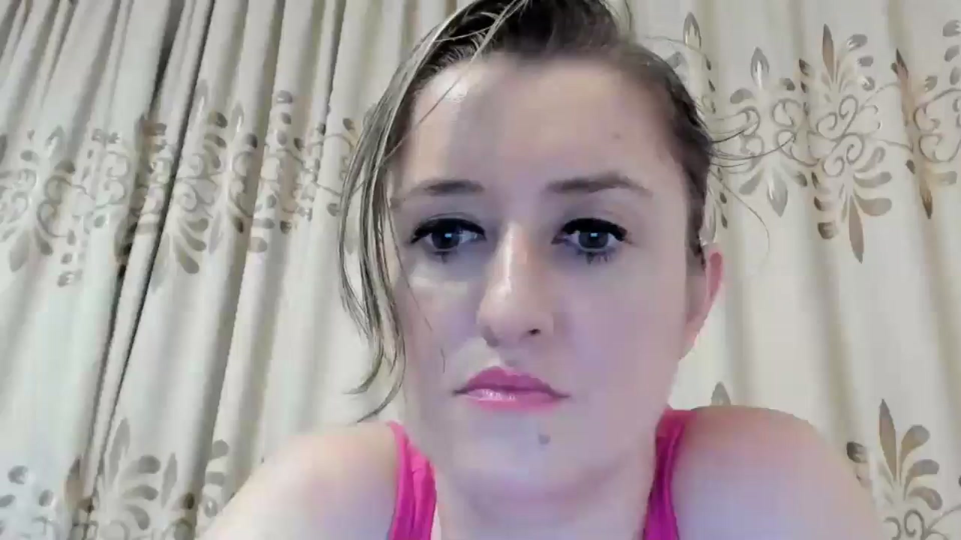 Gallery image thumbnail from BestDream's myfreecams stream on, 08/08/2024, 21:42 image 8 of 20