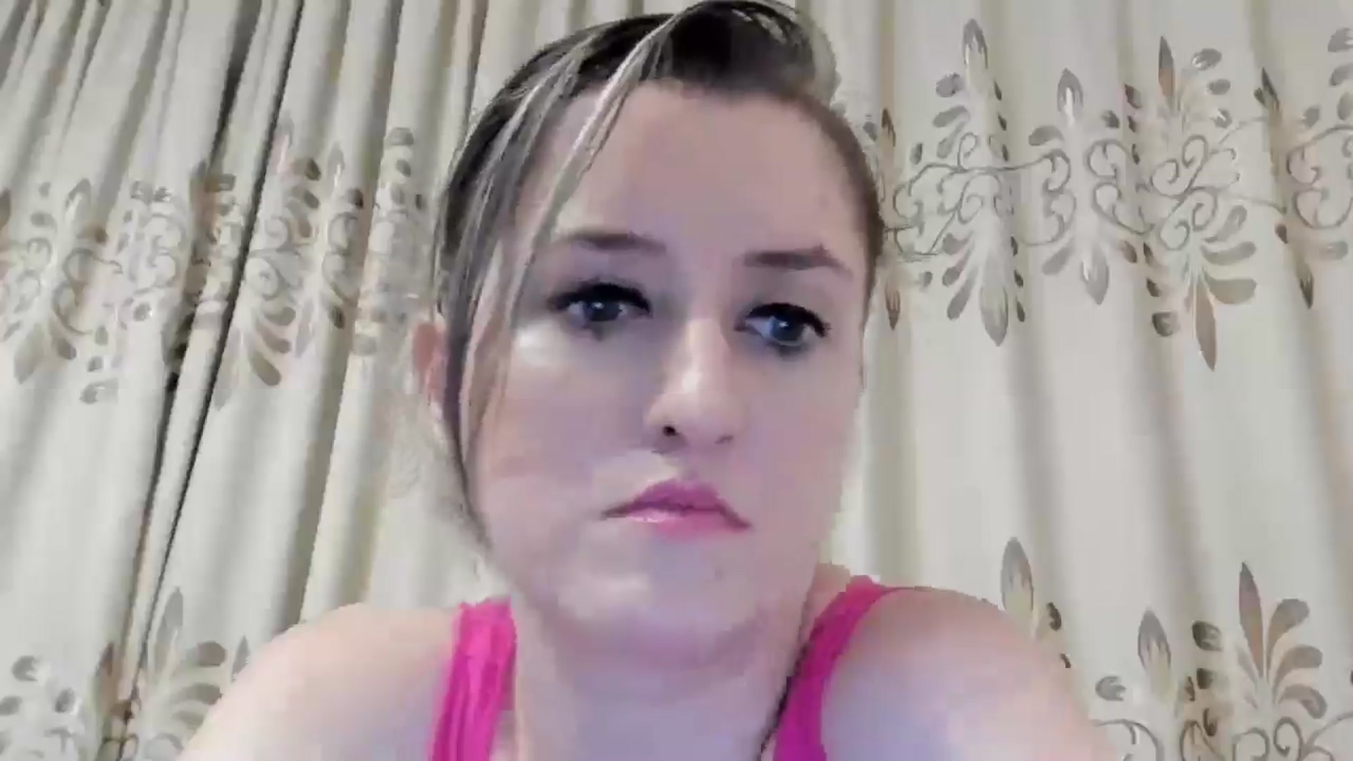 Gallery image thumbnail from BestDream's myfreecams stream on, 08/08/2024, 21:42 image 7 of 20