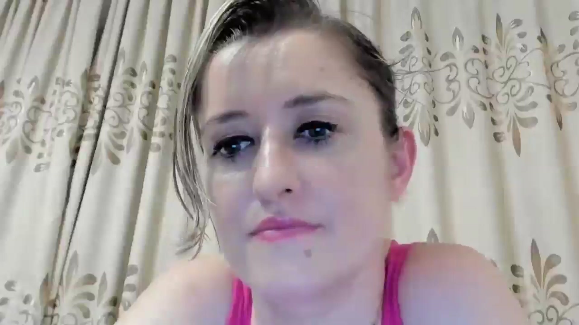 Gallery image thumbnail from BestDream's myfreecams stream on, 08/08/2024, 21:42 image 13 of 20