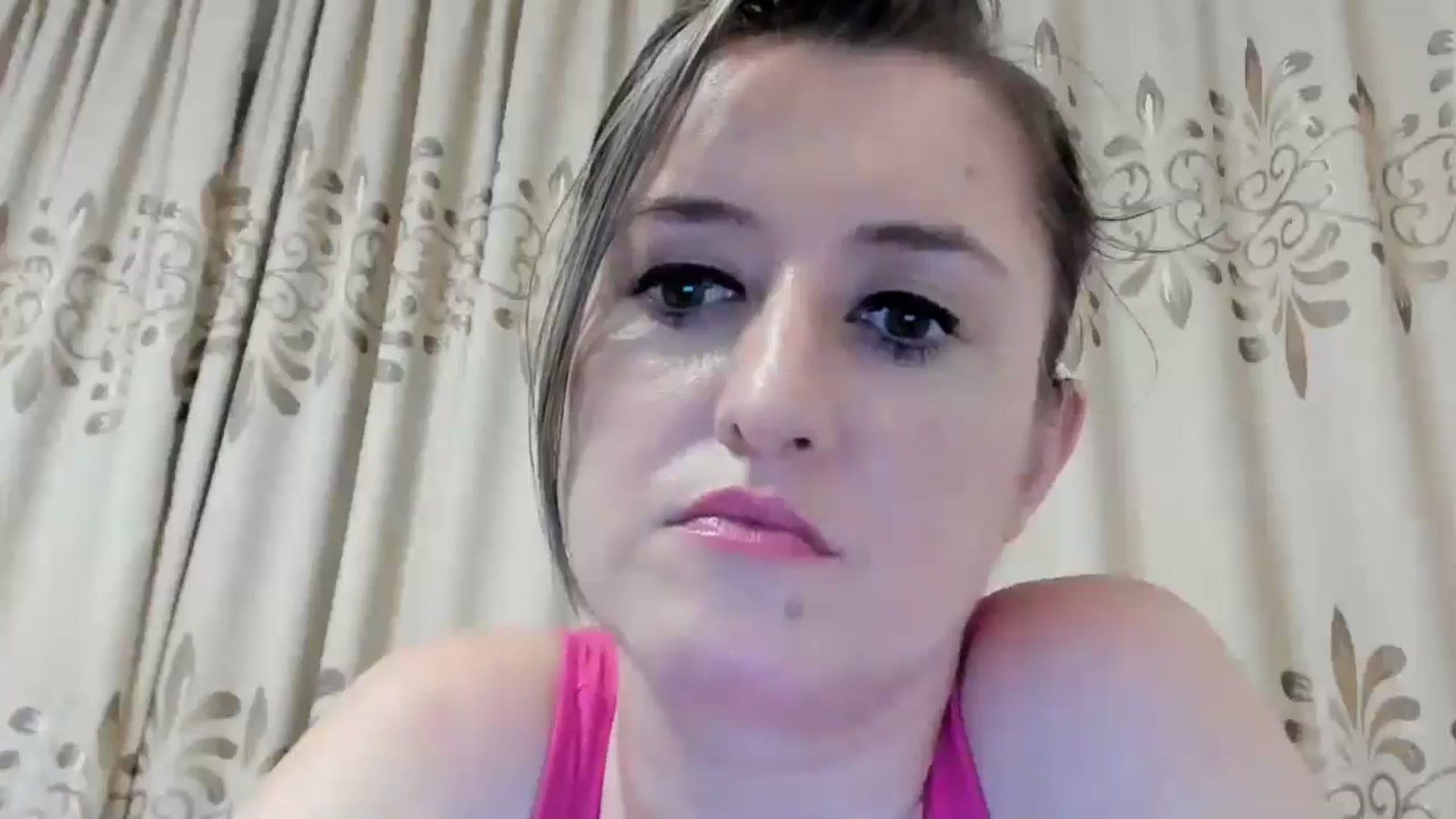 Gallery image thumbnail from BestDream's myfreecams stream on, 08/08/2024, 21:42 image 19 of 20