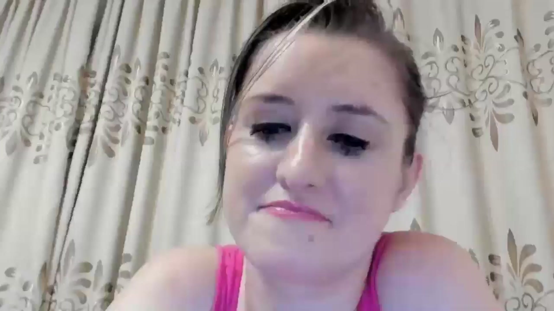 Gallery image thumbnail from BestDream's myfreecams stream on, 08/08/2024, 21:42 image 12 of 20