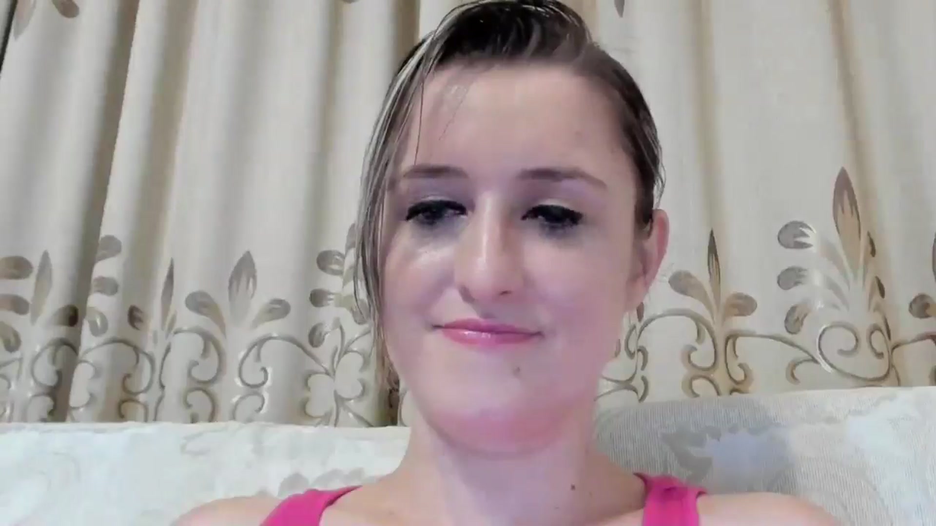 Gallery image thumbnail from BestDream's myfreecams stream on, 08/08/2024, 23:30 image 5 of 20