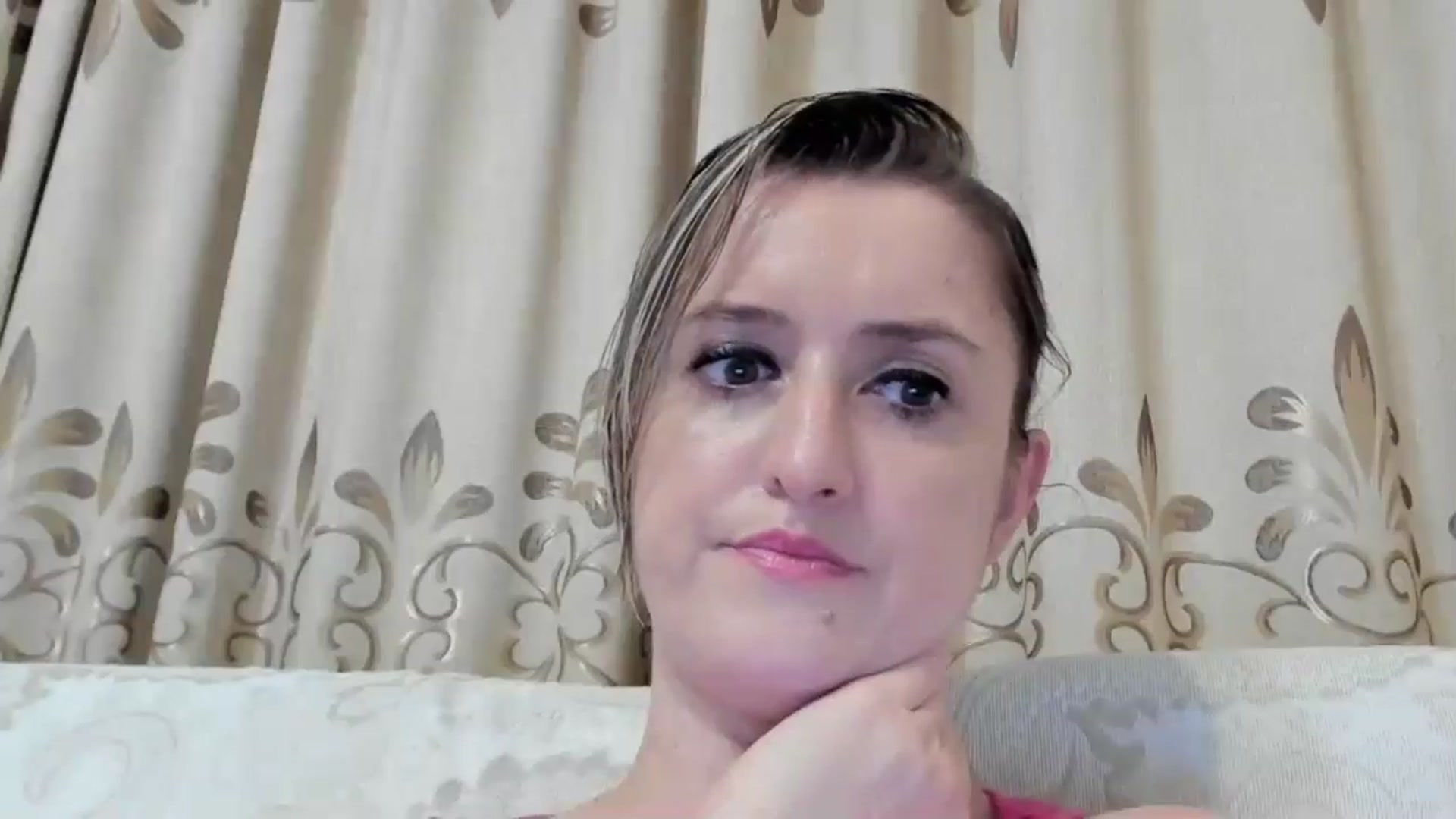 Gallery image thumbnail from BestDream's myfreecams stream on, 08/08/2024, 23:30 image 15 of 20