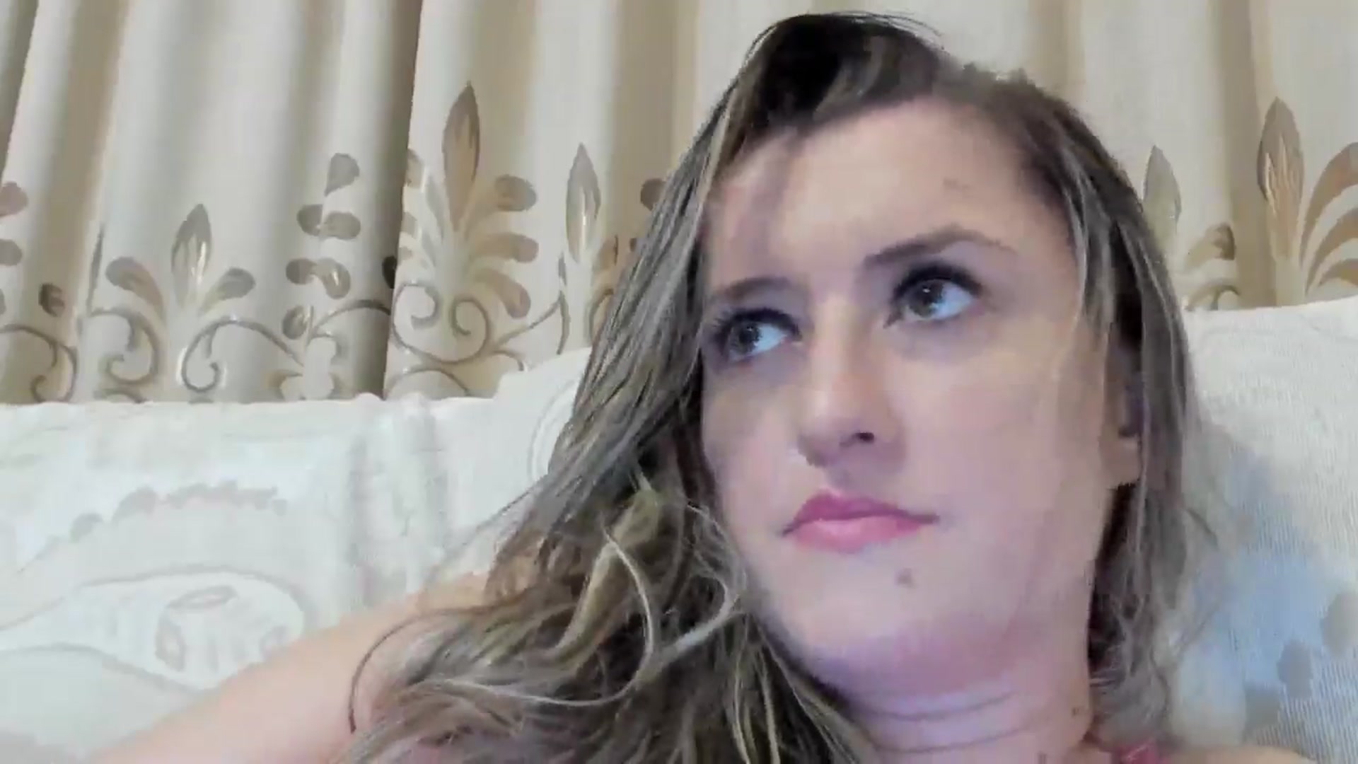 Gallery image thumbnail from BestDream's myfreecams stream on, 08/09/2024, 24:40 image 10 of 20