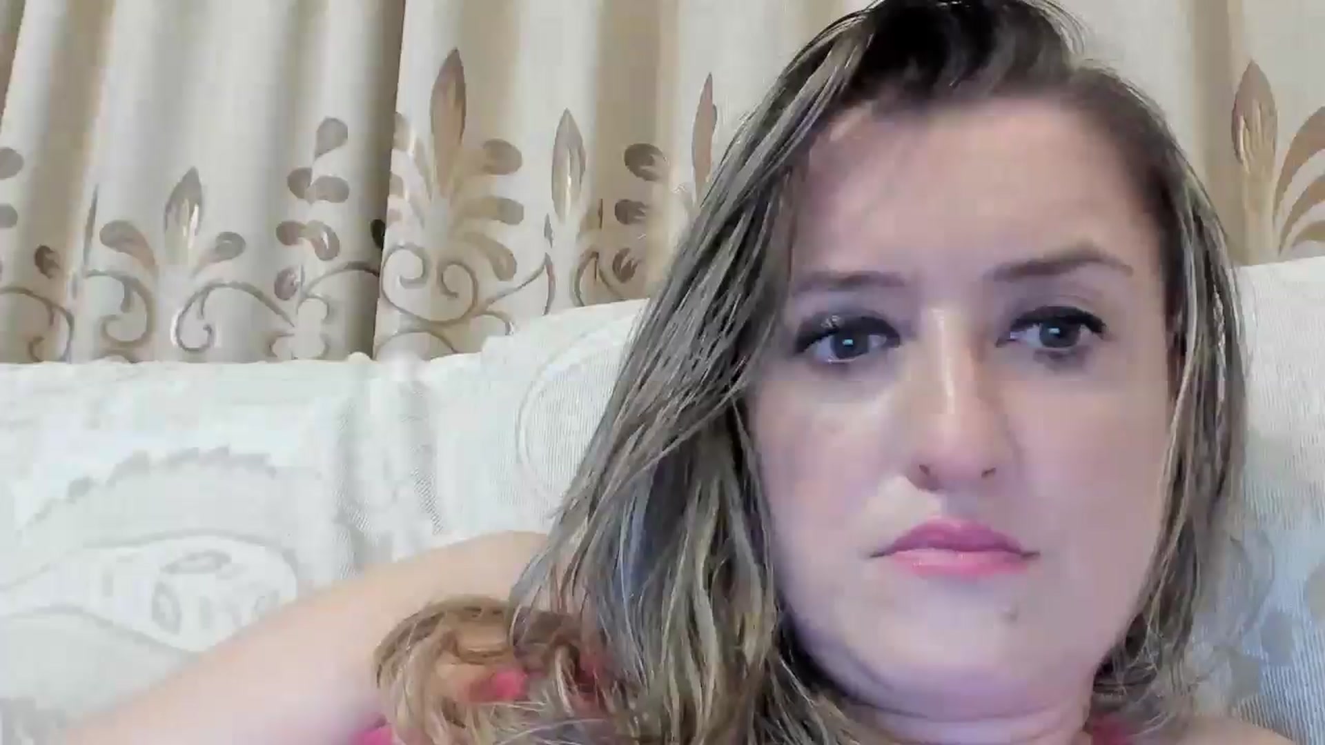 Gallery image thumbnail from BestDream's myfreecams stream on, 08/09/2024, 24:40 image 17 of 20