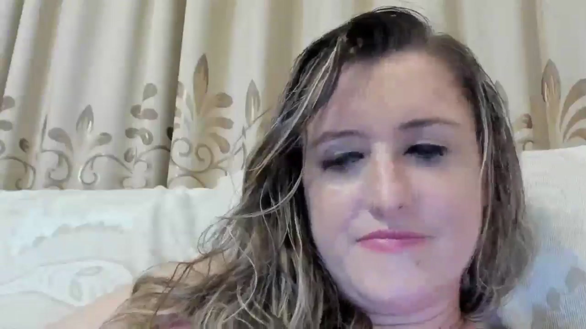 Gallery image thumbnail from BestDream's myfreecams stream on, 08/09/2024, 24:40 image 4 of 20