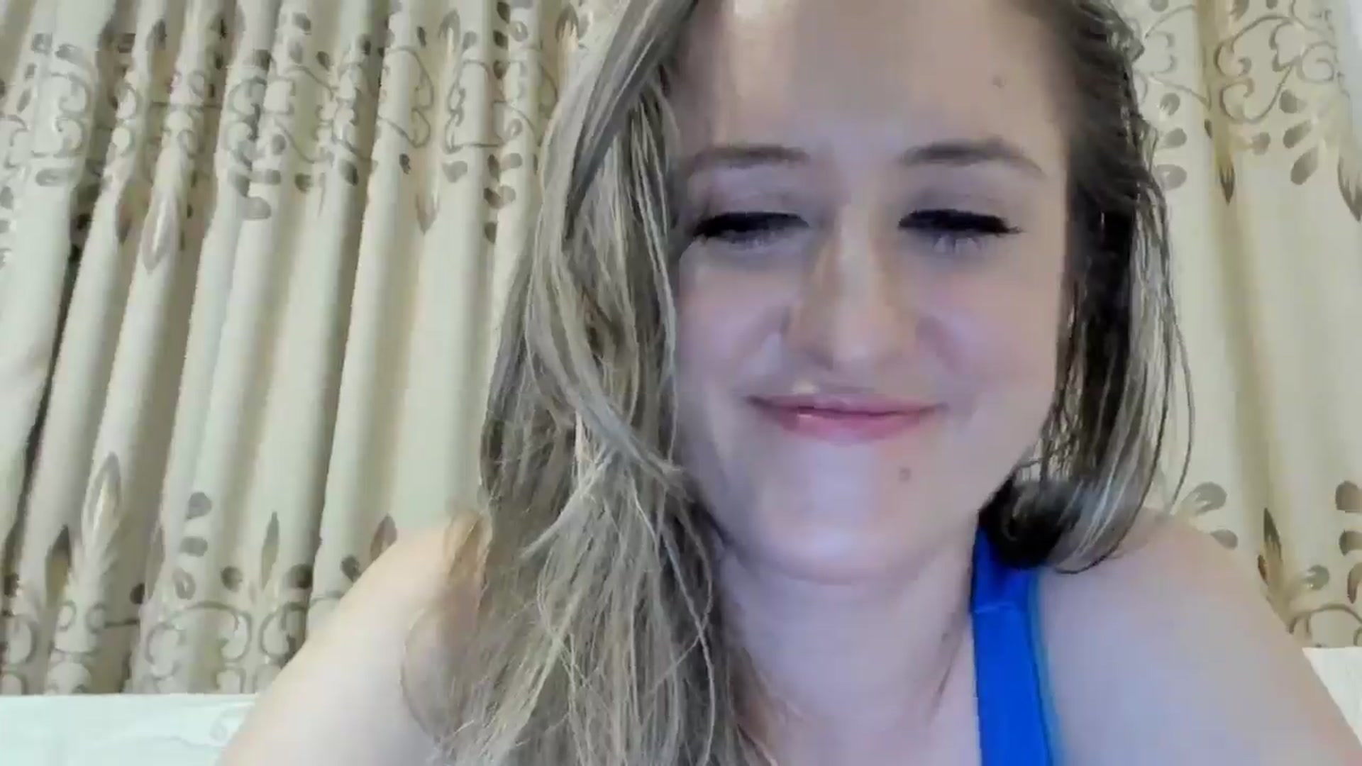 Gallery image thumbnail from BestDream's myfreecams stream on, 08/09/2024, 23:48 image 2 of 20