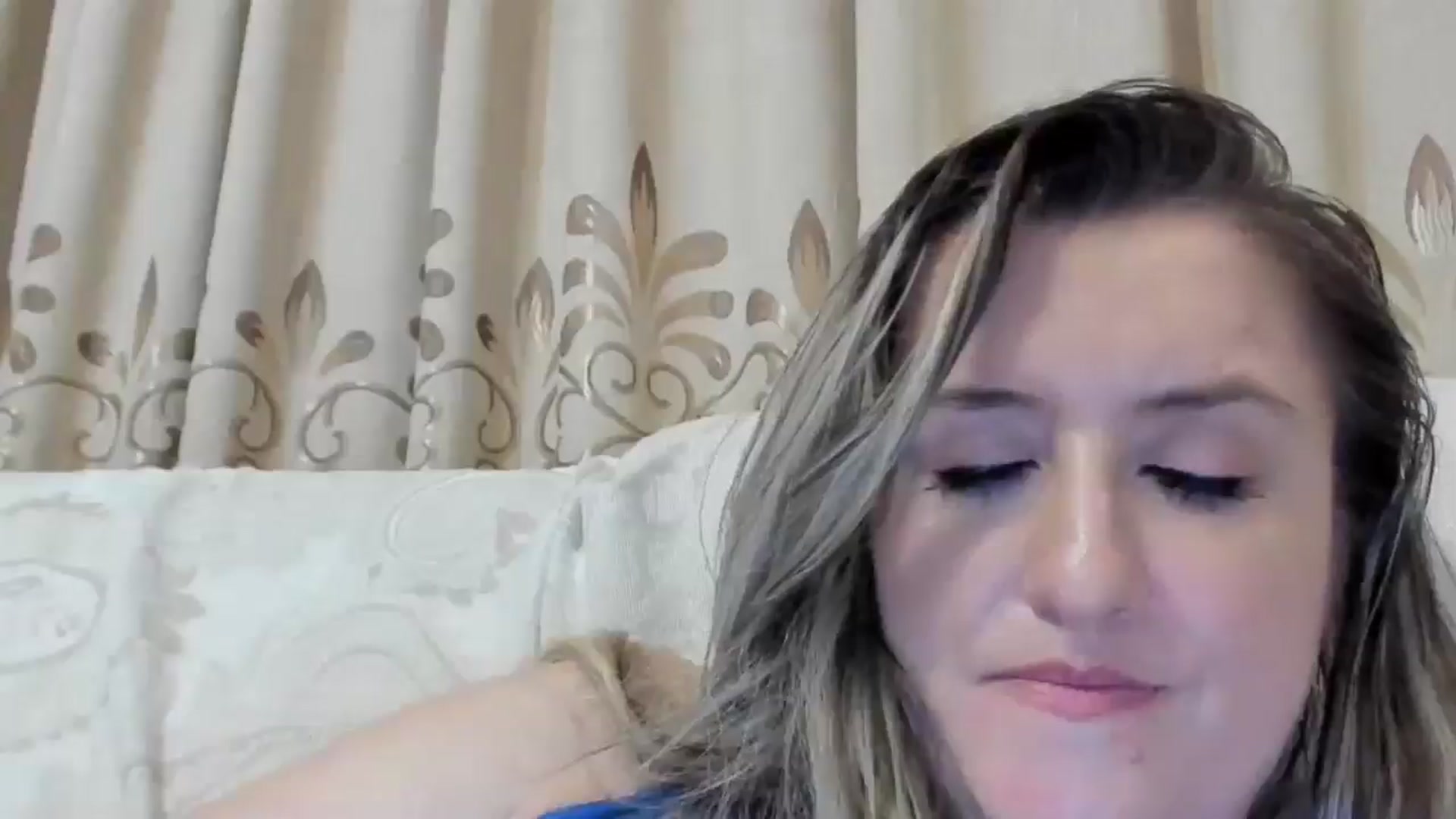 Gallery image thumbnail from BestDream's myfreecams stream on, 08/10/2024, 02:06 image 13 of 20