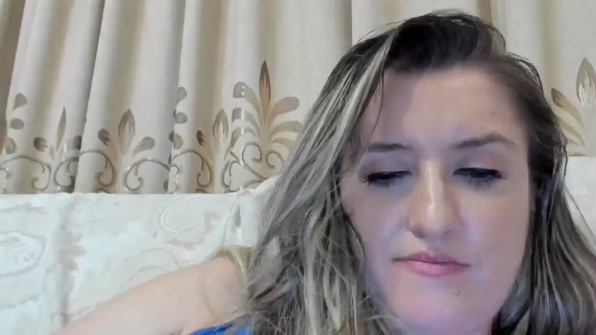 Gallery image thumbnail from BestDream's myfreecams stream on, 08/10/2024, 02:06 image 11 of 20