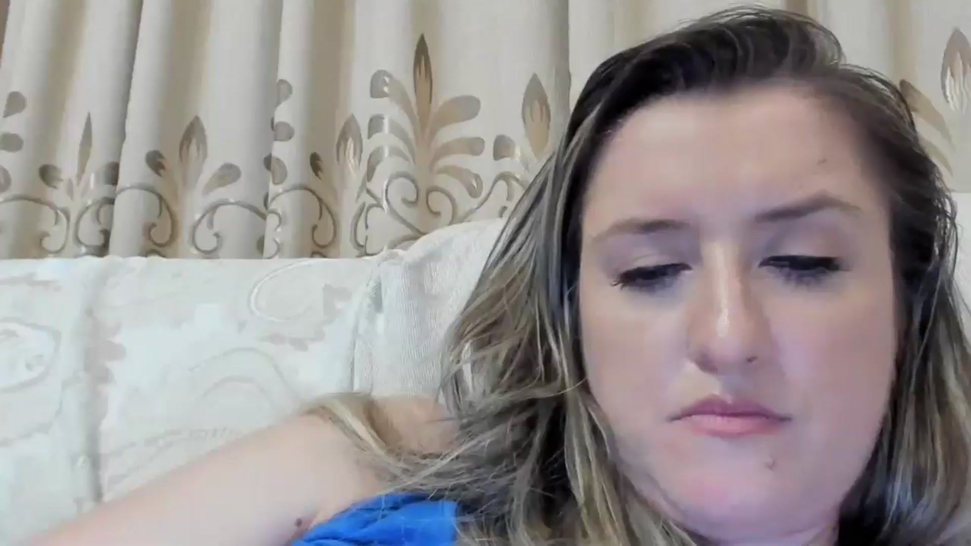 Gallery image thumbnail from BestDream's myfreecams stream on, 08/10/2024, 02:06 image 15 of 20