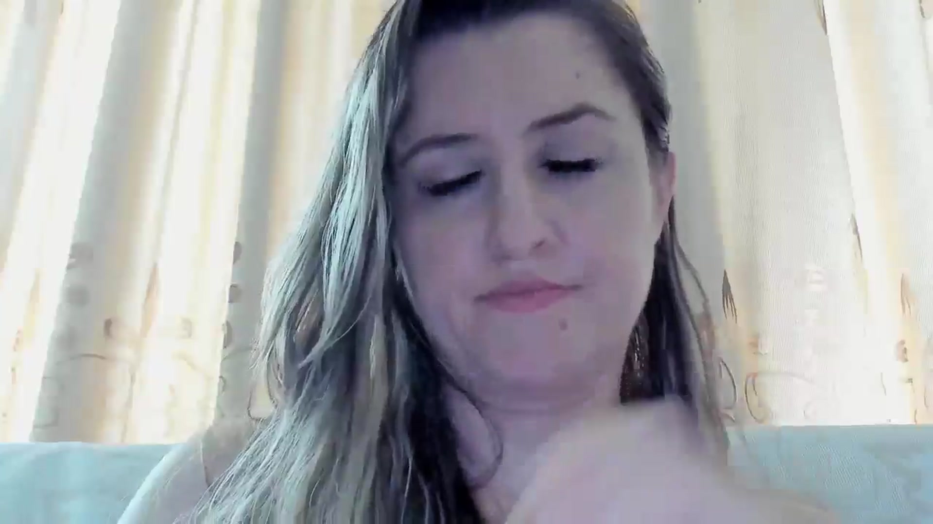 Gallery image thumbnail from BestDream's myfreecams stream on, 08/10/2024, 12:52 image 15 of 20