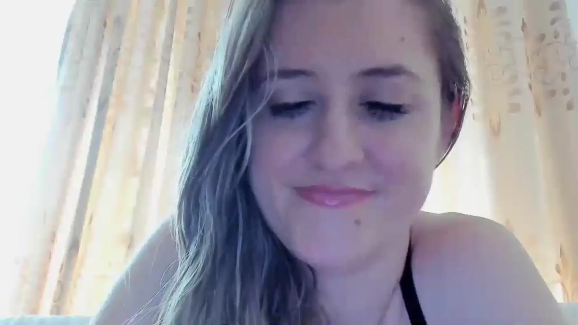 Gallery image thumbnail from BestDream's myfreecams stream on, 08/10/2024, 15:40 image 8 of 20