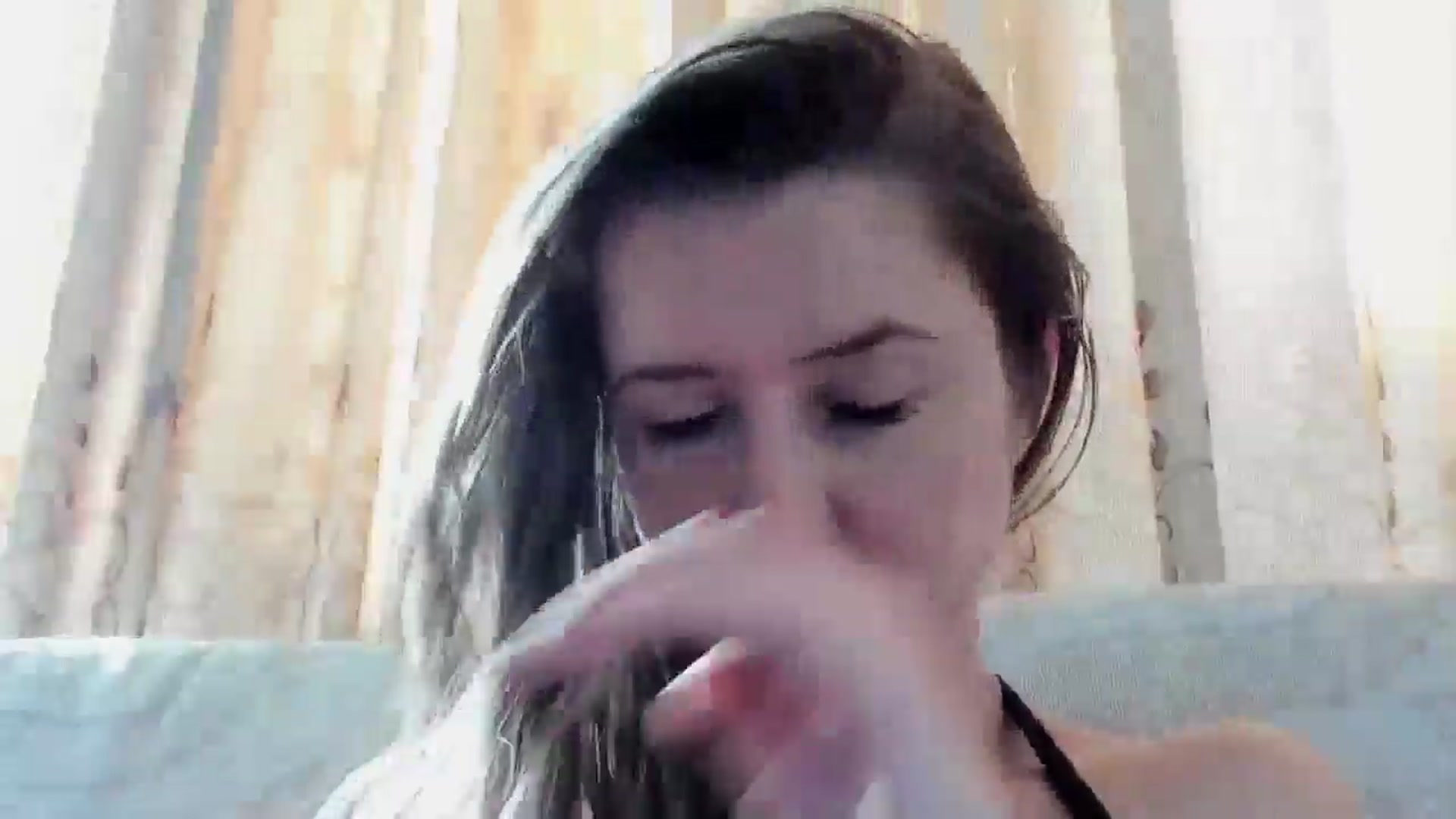Gallery image thumbnail from BestDream's myfreecams stream on, 08/10/2024, 15:40 image 18 of 20