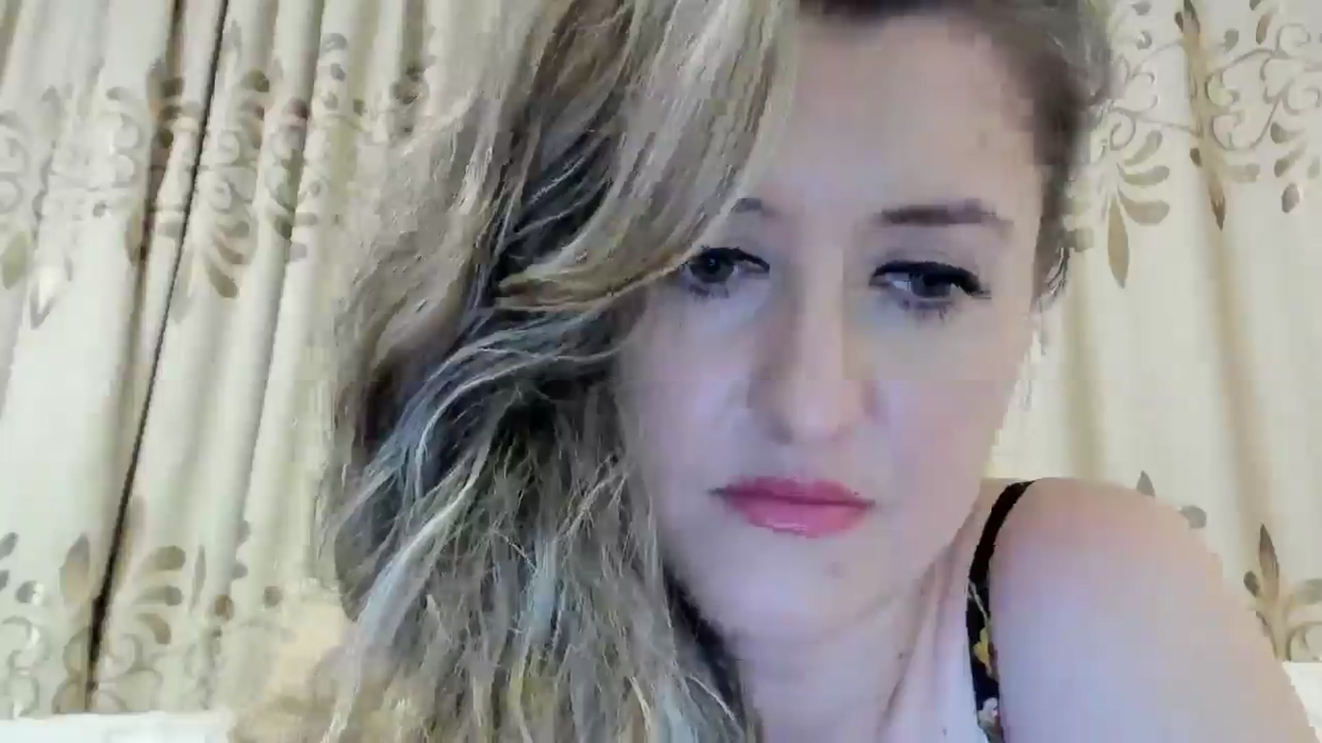 Gallery image thumbnail from BestDream's myfreecams stream on, 08/10/2024, 21:35 image 2 of 20