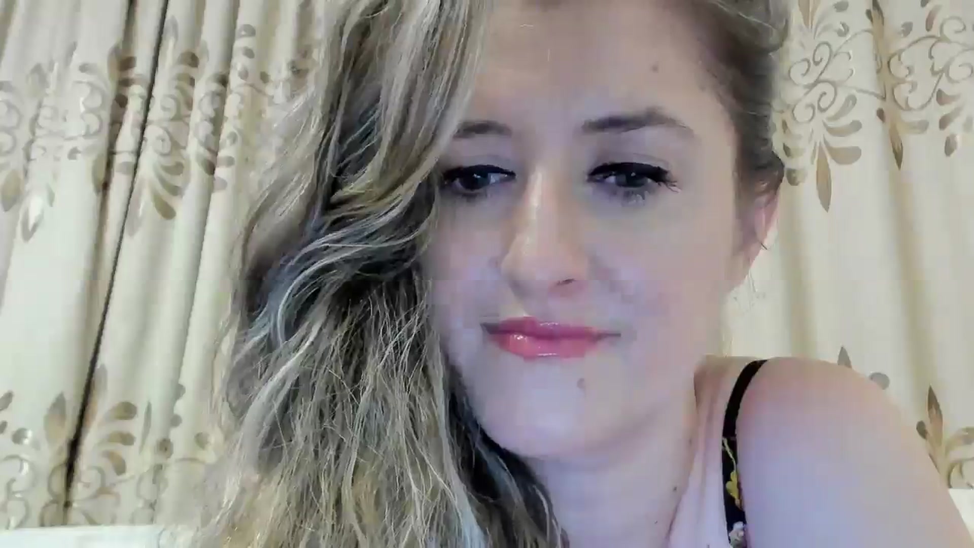 Gallery image thumbnail from BestDream's myfreecams stream on, 08/10/2024, 21:35 image 3 of 20