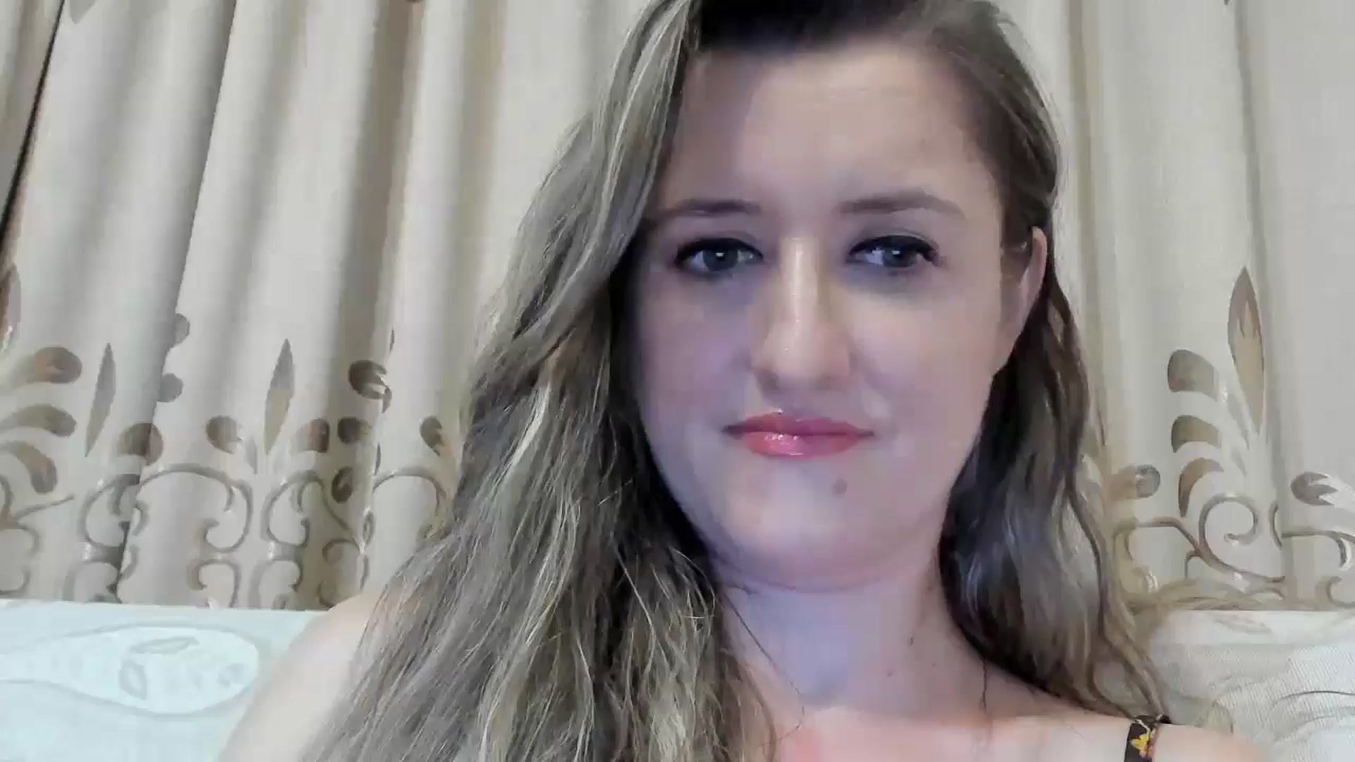 Gallery image thumbnail from BestDream's myfreecams stream on, 08/10/2024, 23:01 image 20 of 20