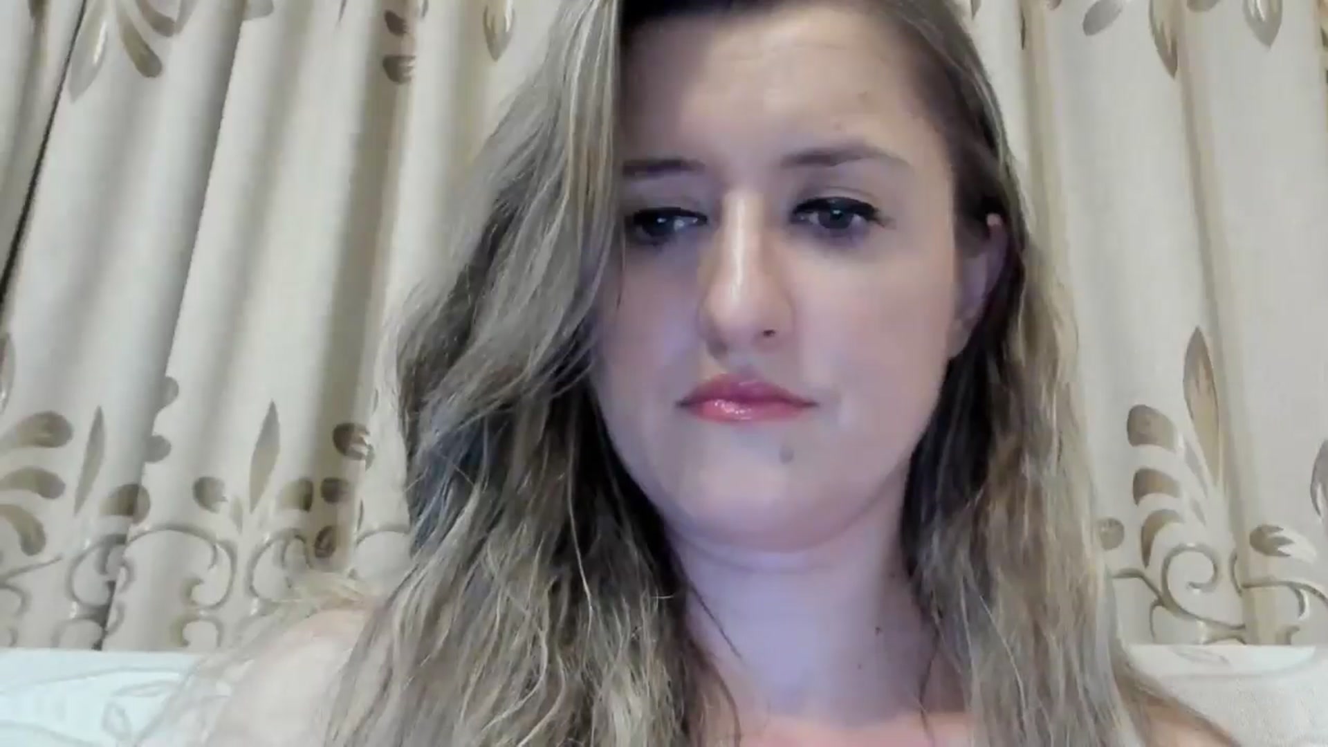 Gallery image thumbnail from BestDream's myfreecams stream on, 08/10/2024, 23:01 image 19 of 20