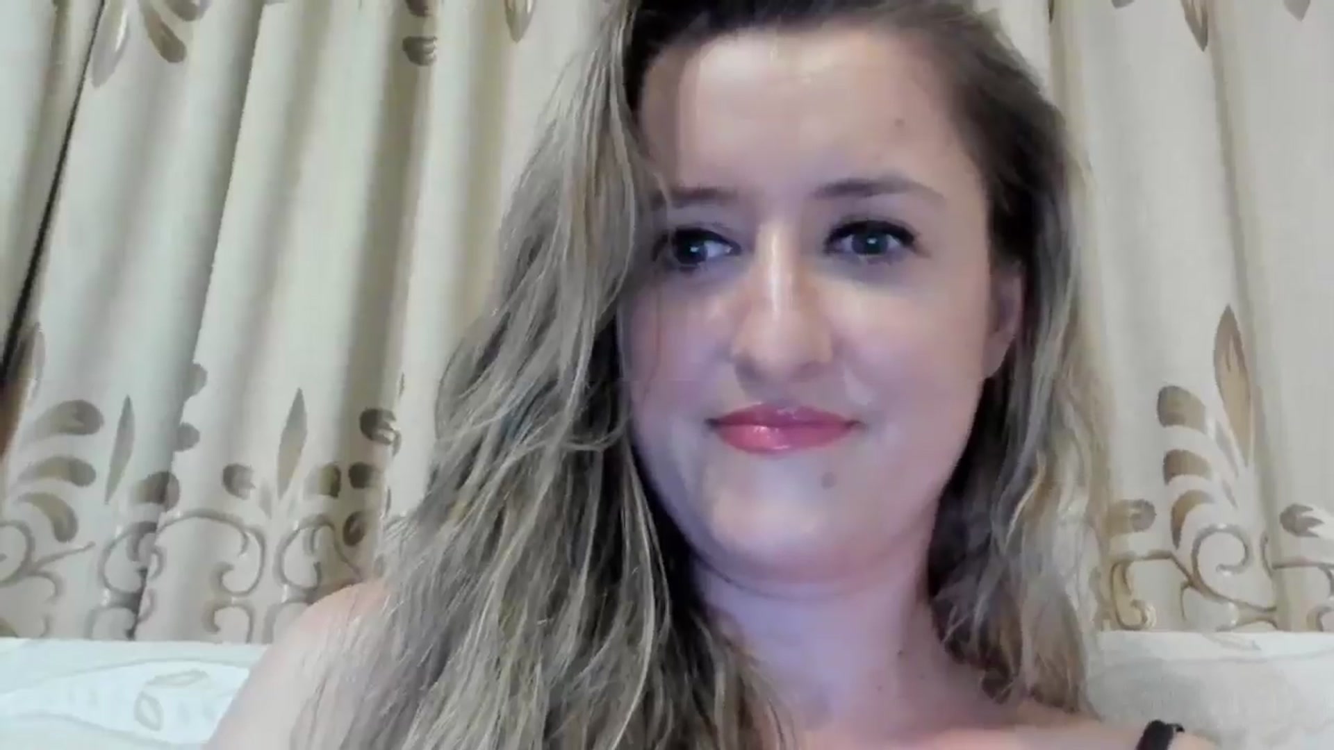 Gallery image thumbnail from BestDream's myfreecams stream on, 08/10/2024, 23:01 image 11 of 20