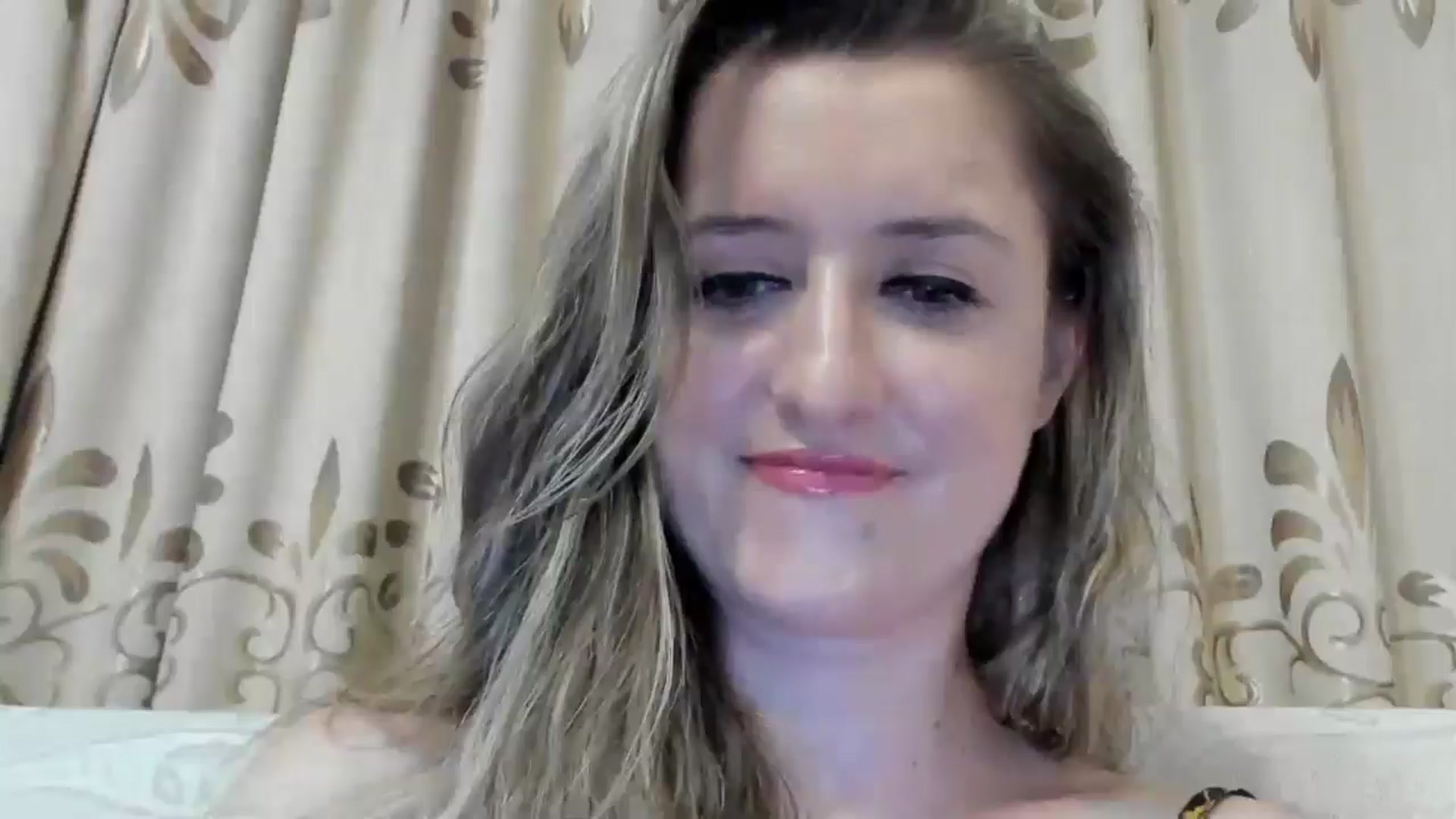 Gallery image thumbnail from BestDream's myfreecams stream on, 08/10/2024, 23:01 image 7 of 20