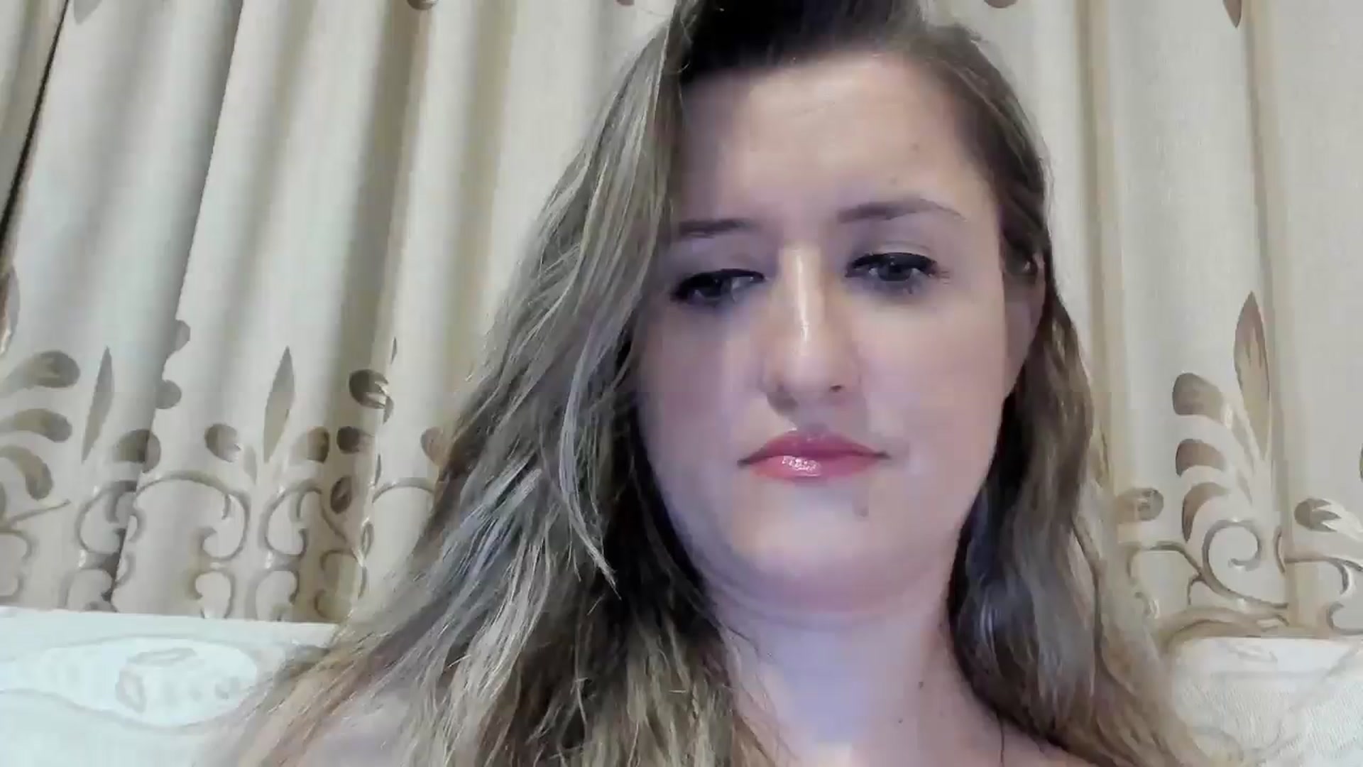 Gallery image thumbnail from BestDream's myfreecams stream on, 08/10/2024, 23:50 image 2 of 20