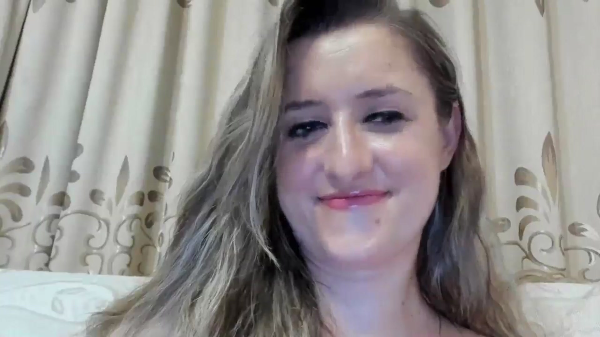 Gallery image thumbnail from BestDream's myfreecams stream on, 08/10/2024, 23:50 image 3 of 20