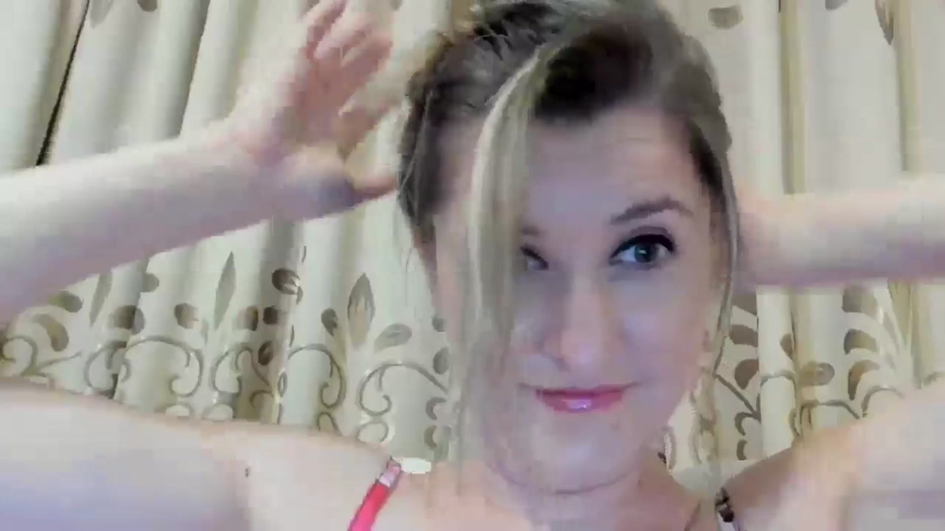 Gallery image thumbnail from BestDream's myfreecams stream on, 08/10/2024, 23:50 image 6 of 20