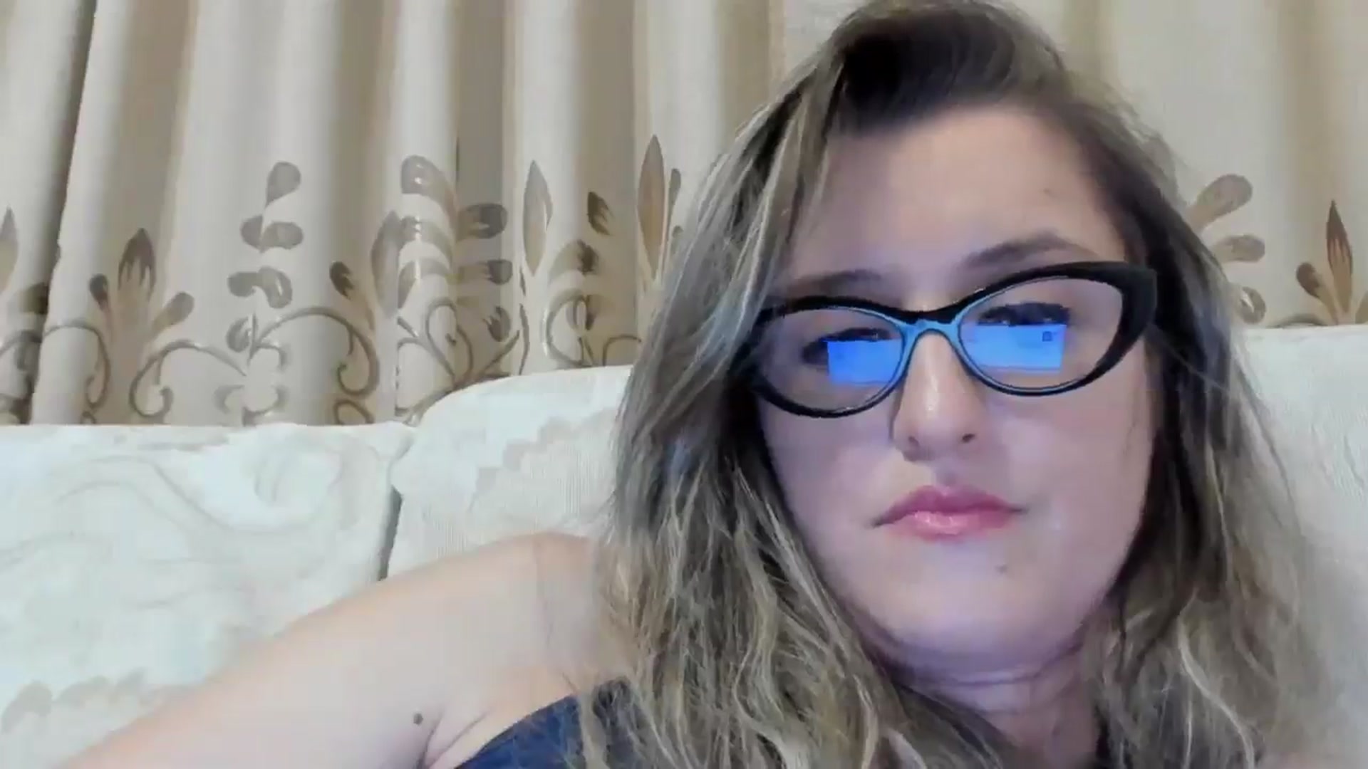 Gallery image thumbnail from BestDream's myfreecams stream on, 08/11/2024, 01:22 image 12 of 20