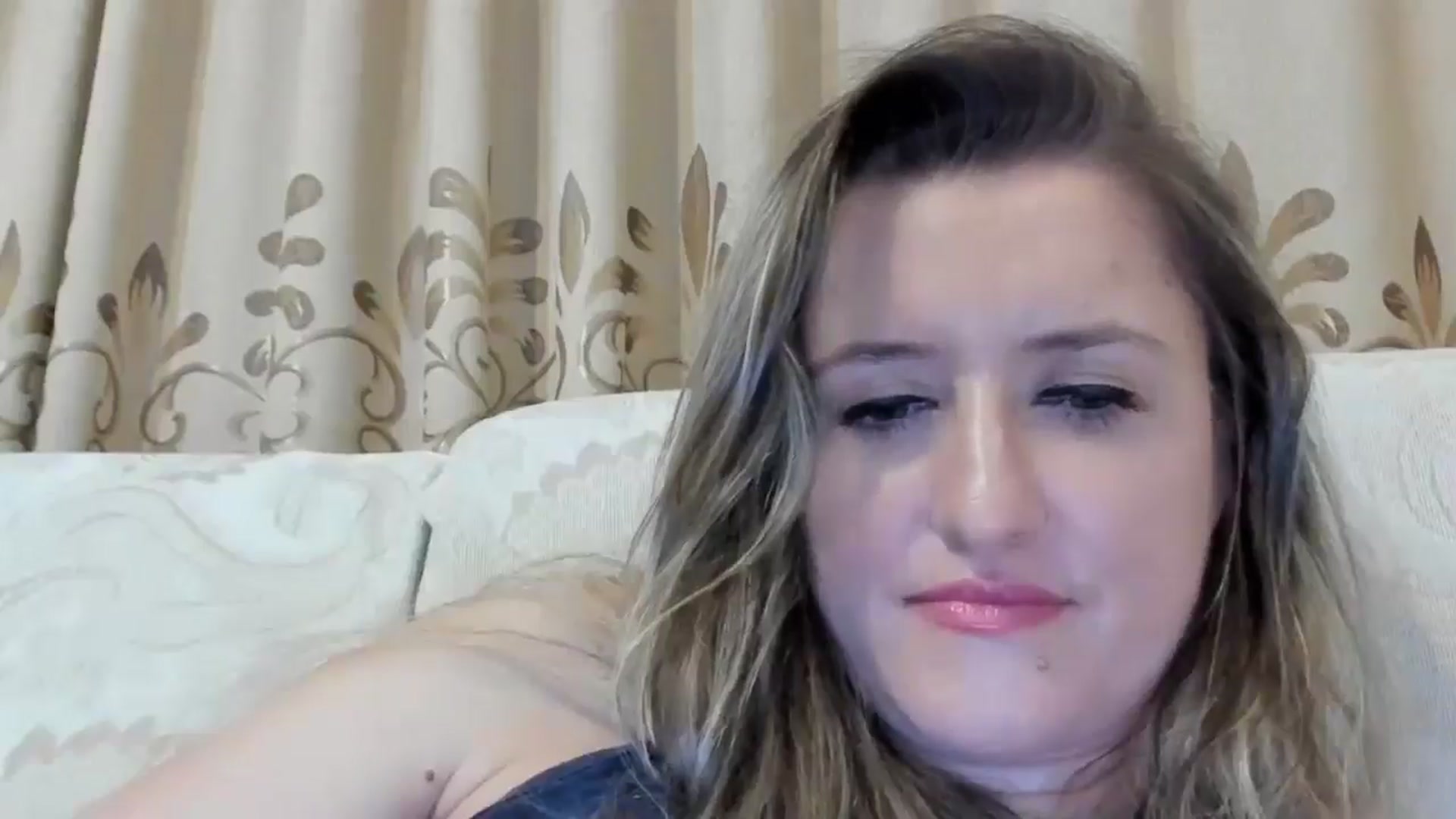 Gallery image thumbnail from BestDream's myfreecams stream on, 08/11/2024, 01:22 image 6 of 20