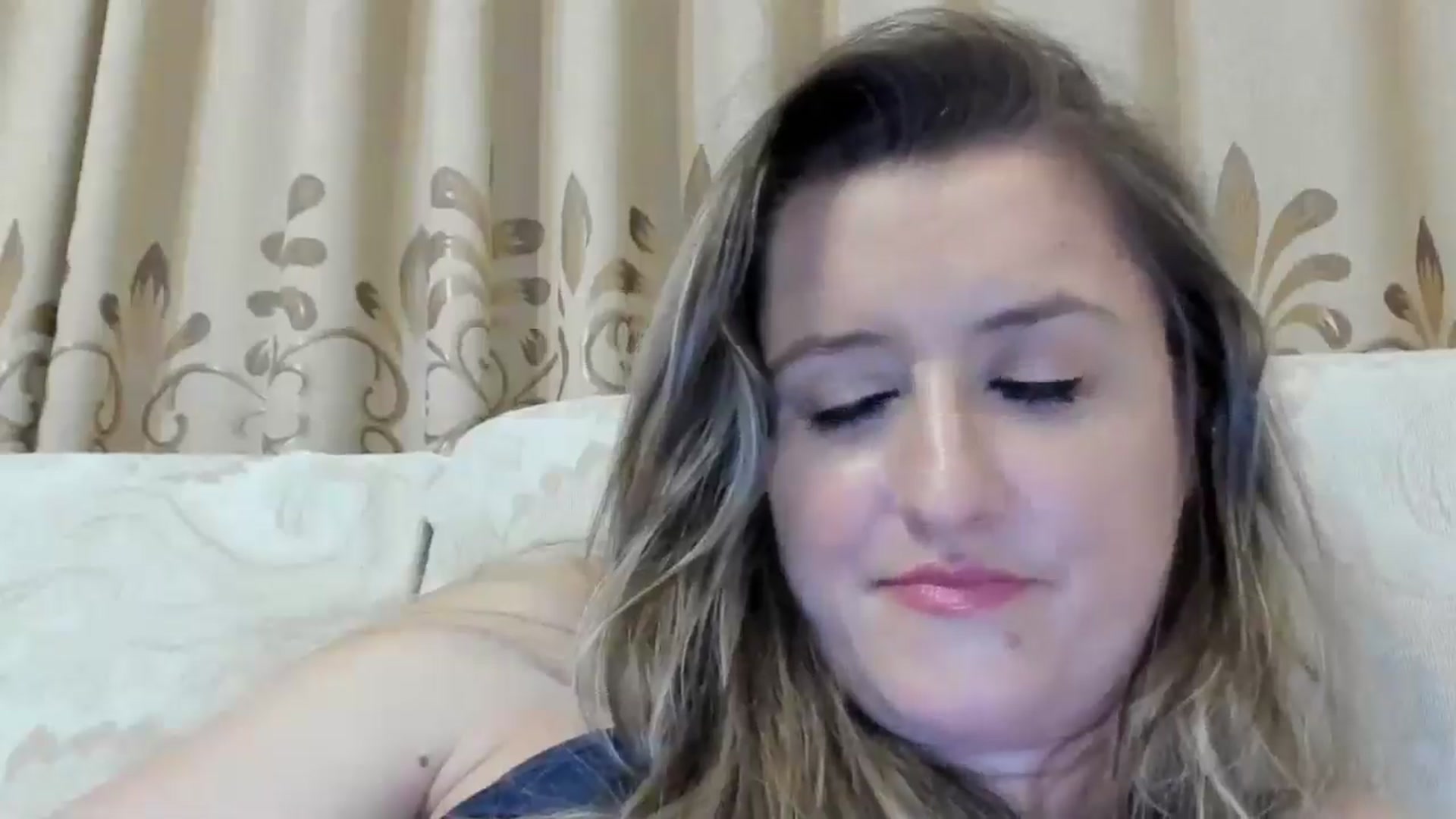 Gallery image thumbnail from BestDream's myfreecams stream on, 08/11/2024, 01:22 image 4 of 20